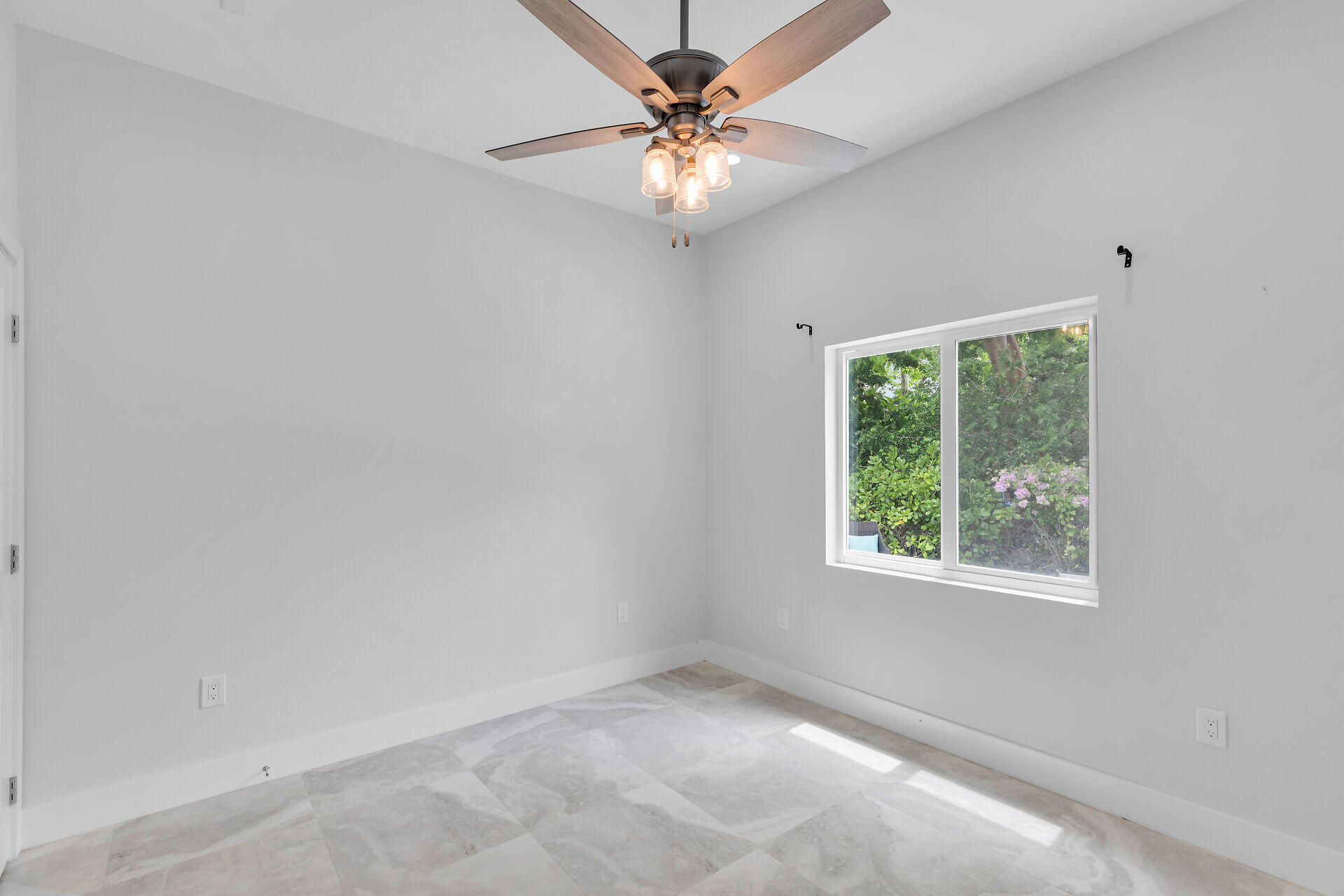 811 La Paloma Road Property Photo 18