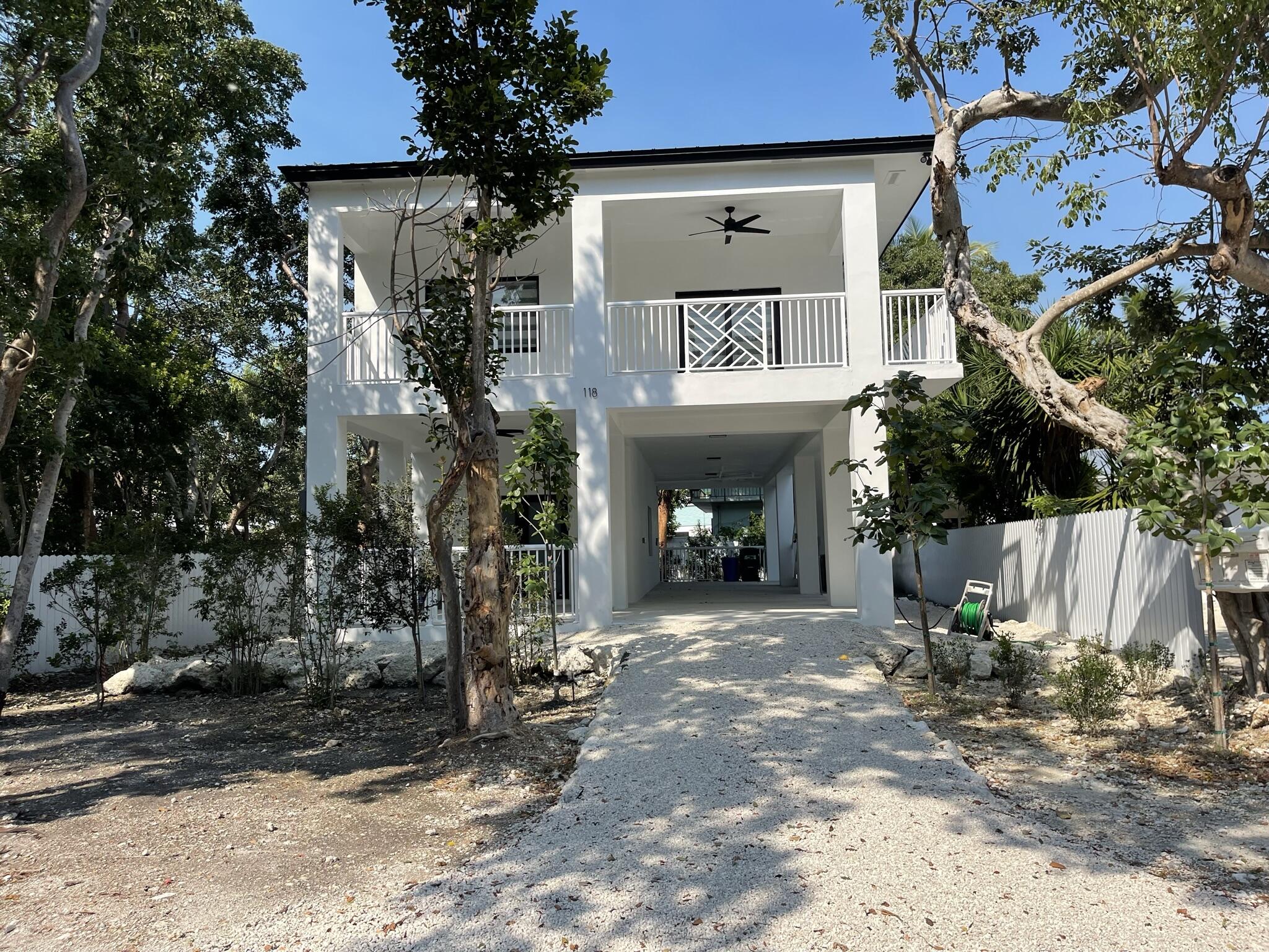 118 Harry Harris Drive Property Photo 1