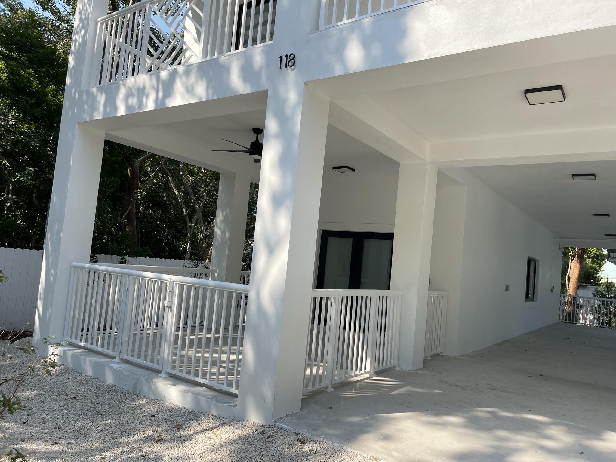 118 Harry Harris Drive Property Photo 3
