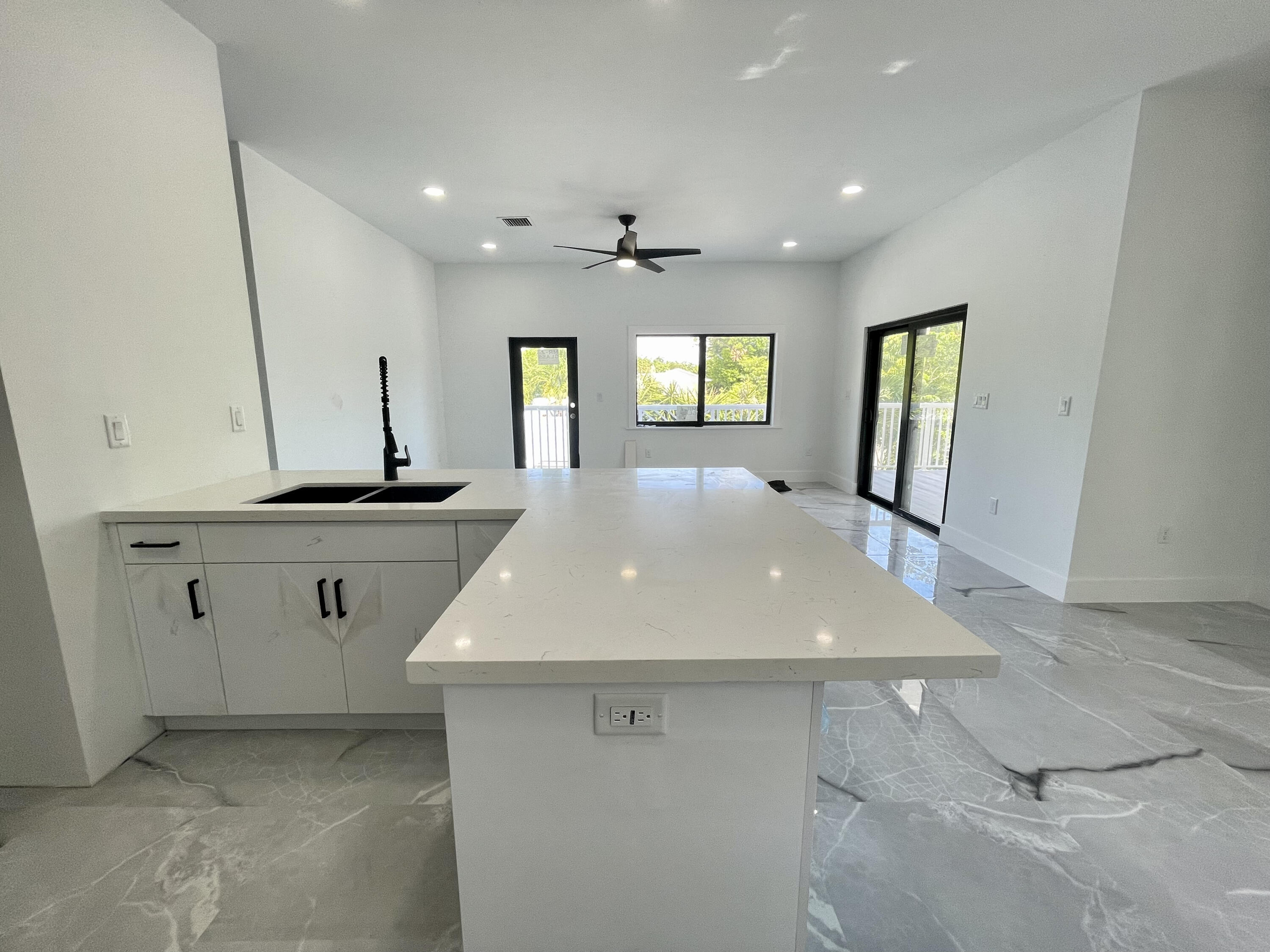 118 Harry Harris Drive Property Photo 16