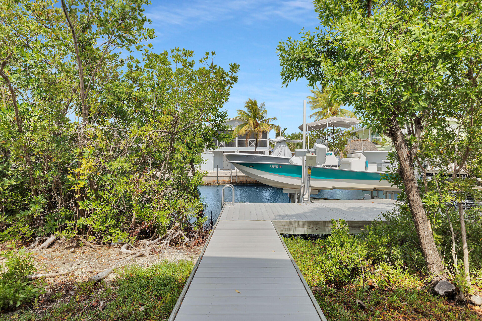 437 Pirates Road Property Photo 6