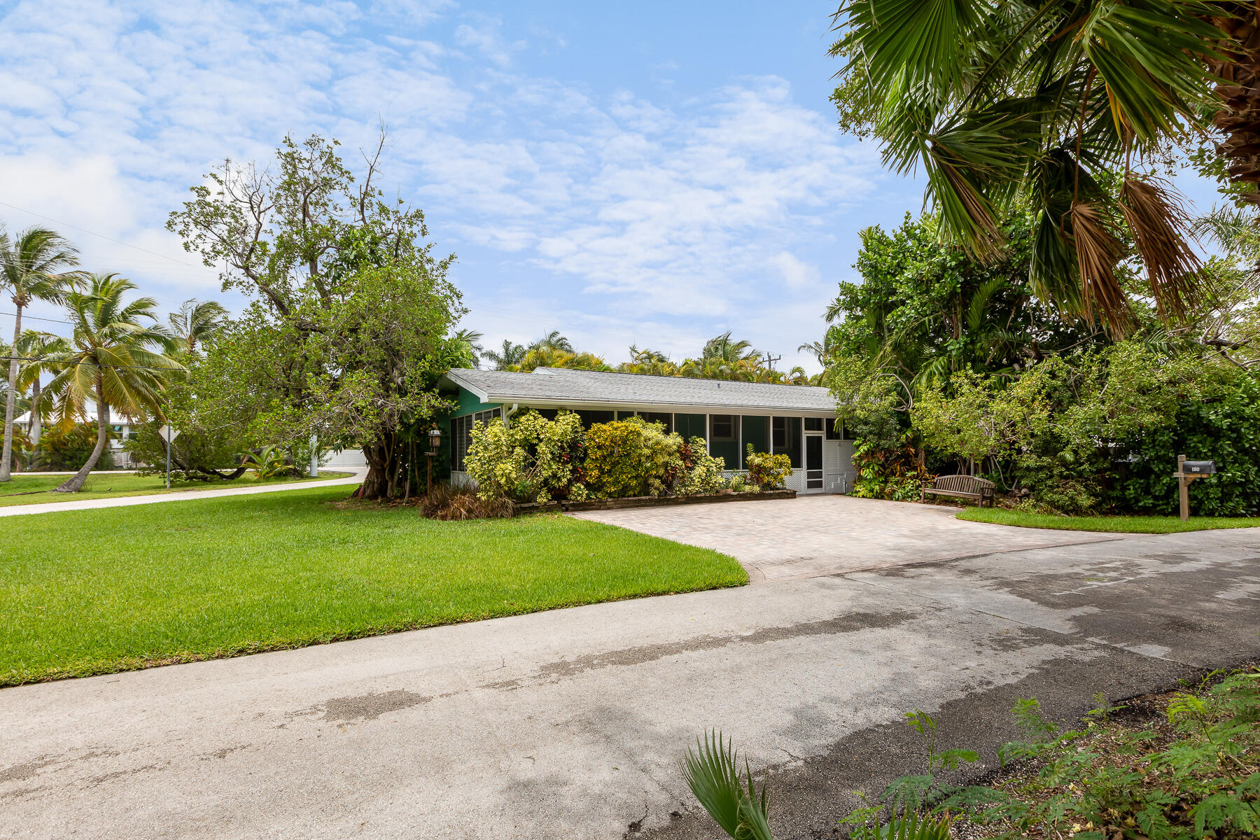 180 Sugarloaf Drive Property Photo 23