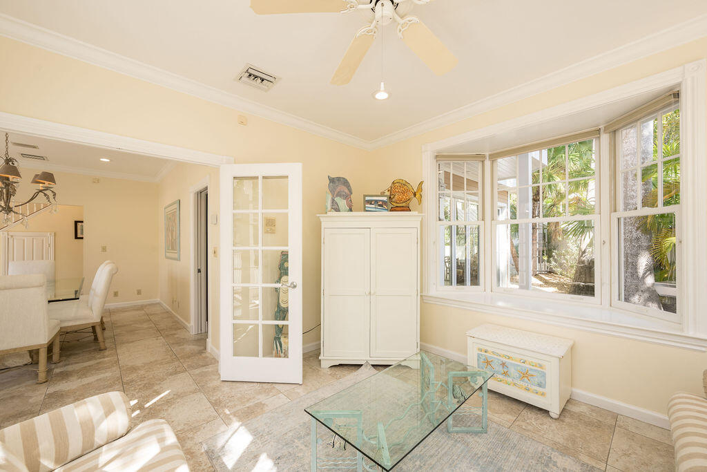 202 Admirals Lane Property Photo 17