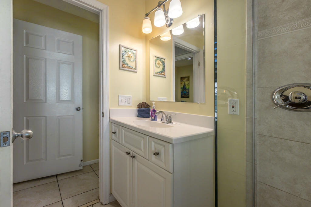 212 Southard Street Property Photo 29