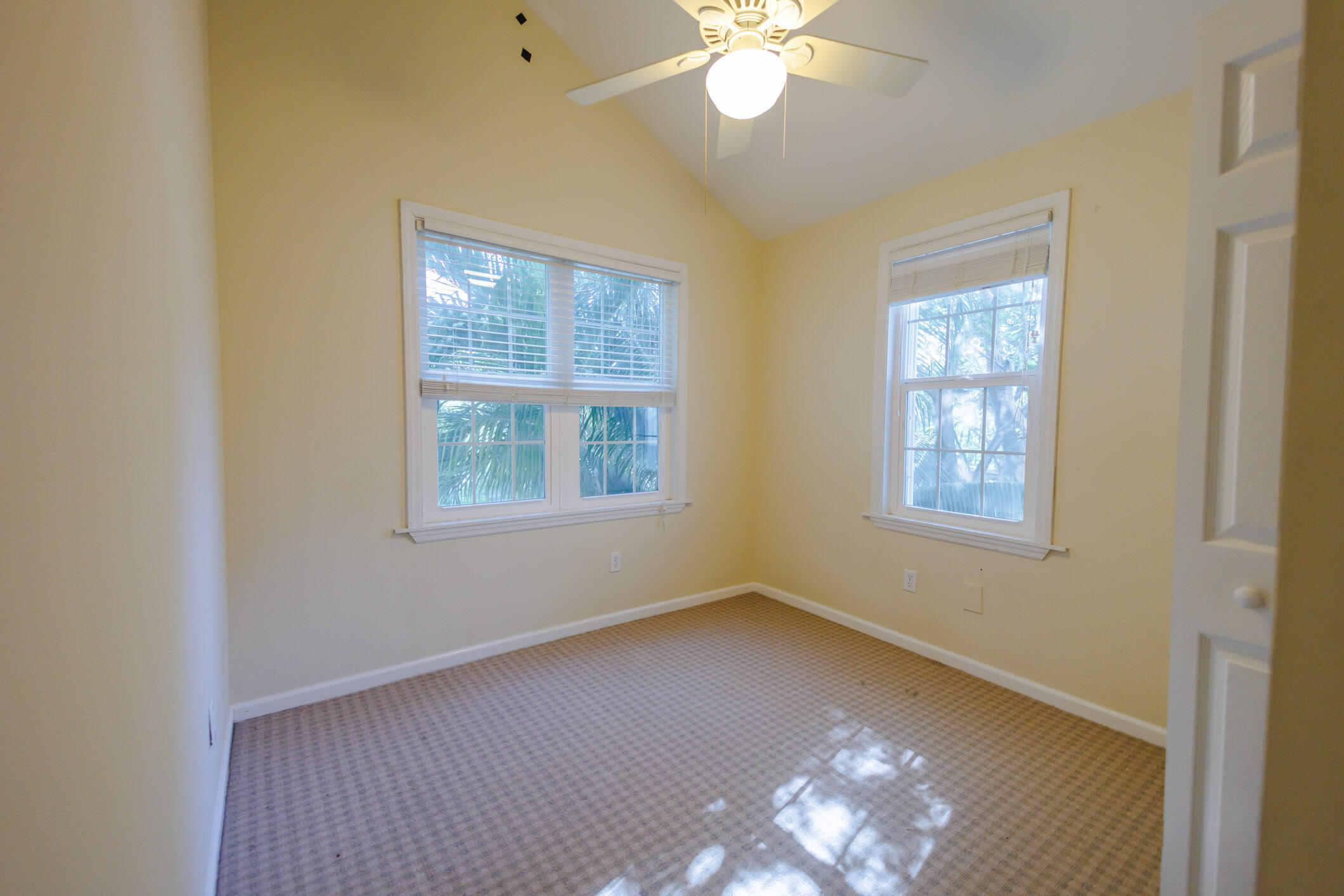 4 Kingfisher Lane Property Photo 14