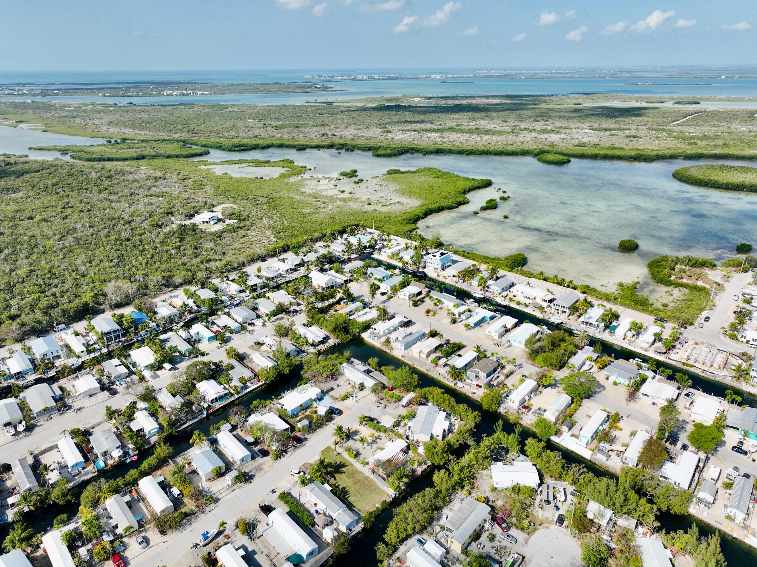 27935 Tarpon Terrace Property Photo 4