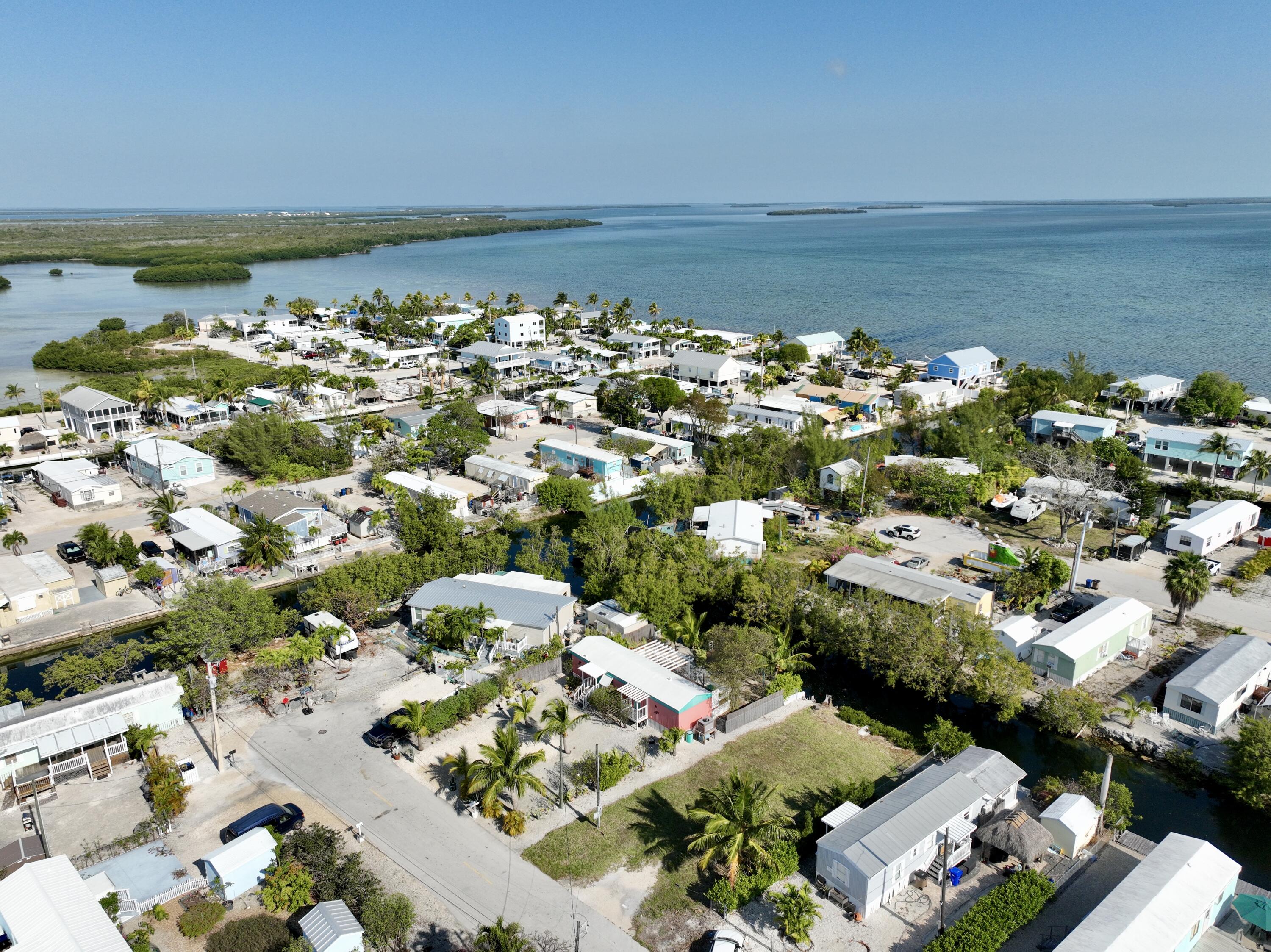 27935 Tarpon Terrace Property Photo 7