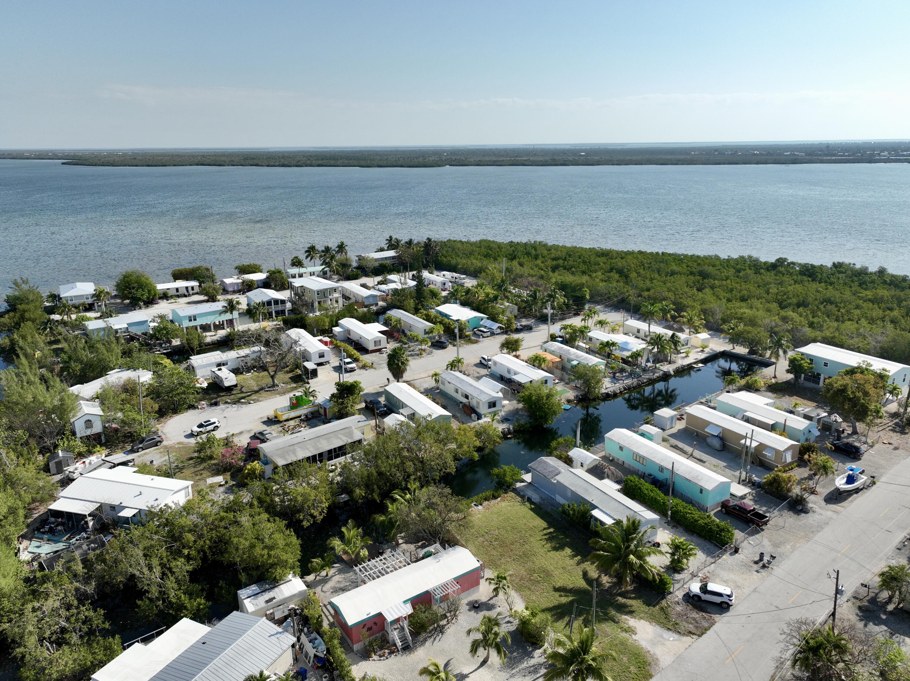 27935 Tarpon Terrace Property Photo 9