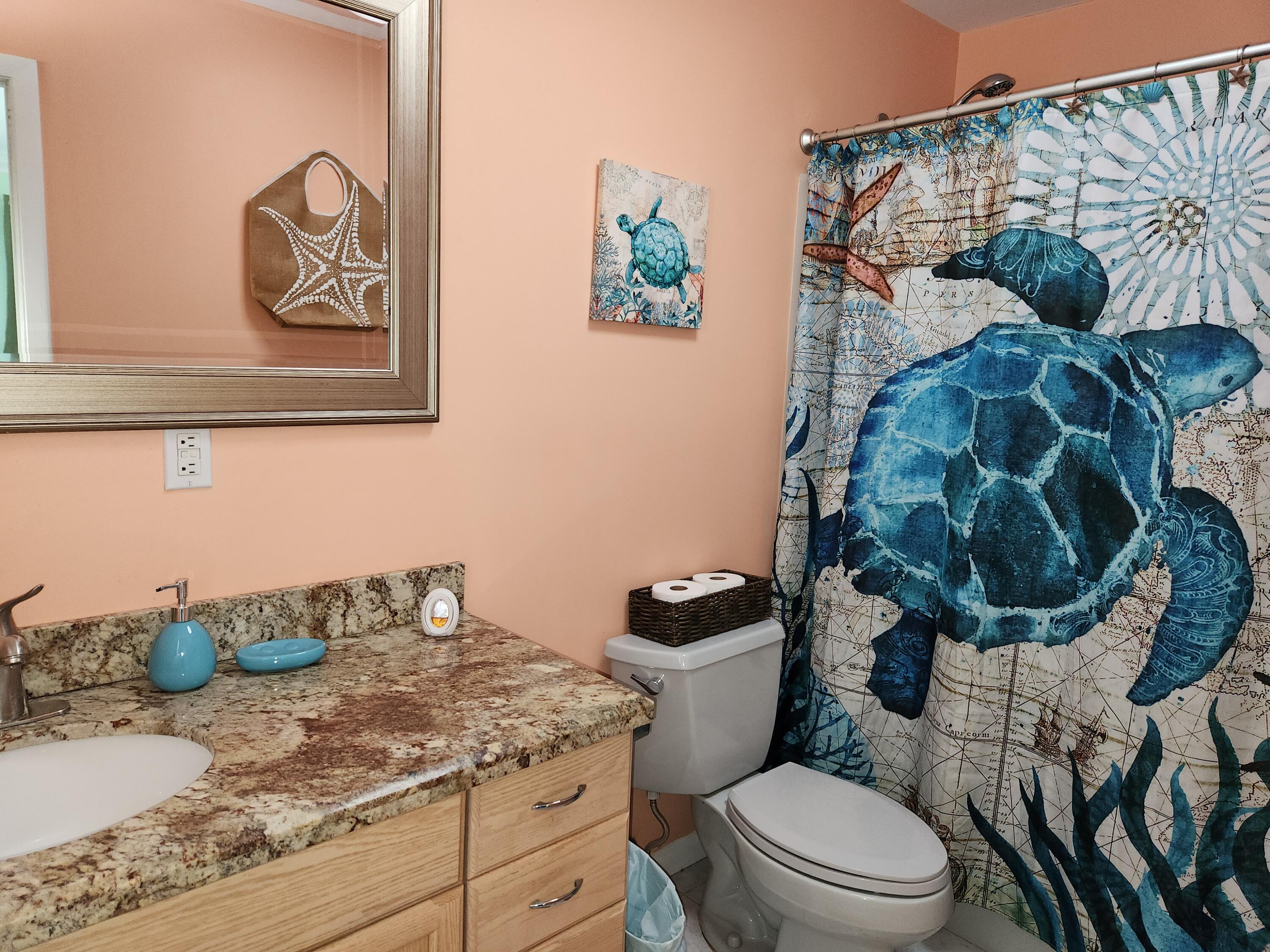 695 N Lake Drive Property Photo 30