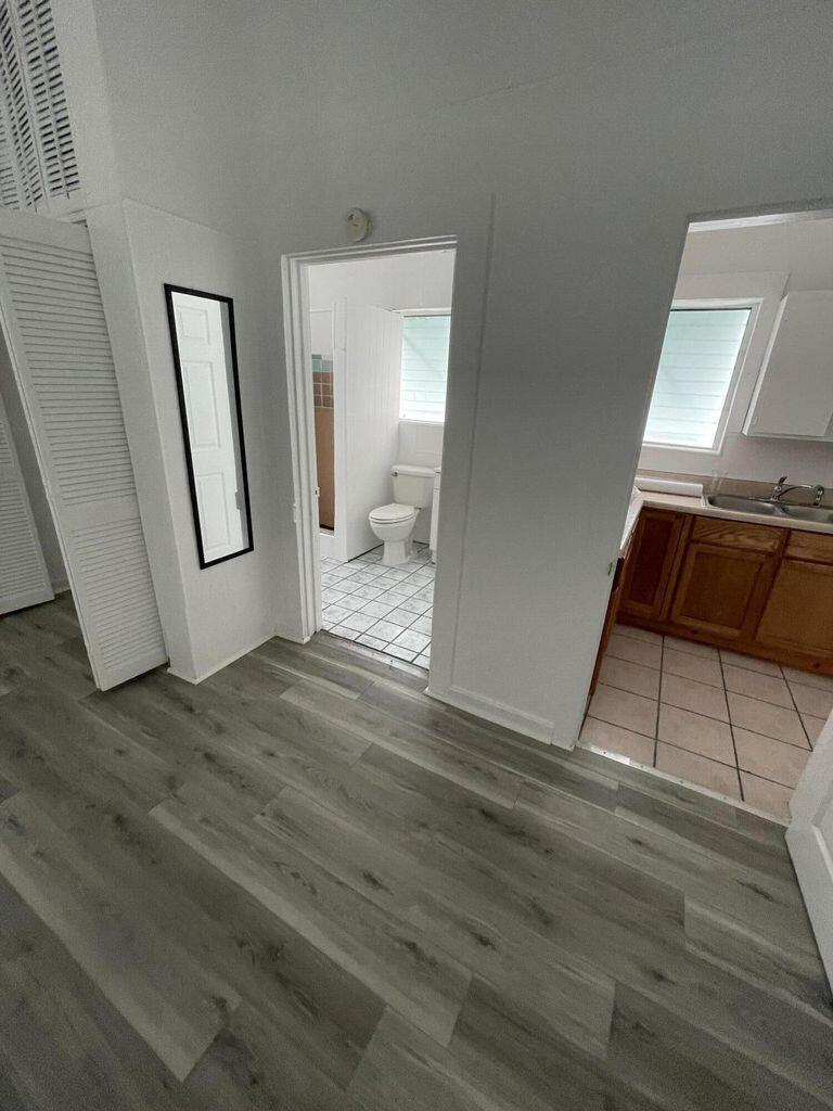 1122 Simonton Street Property Photo 13