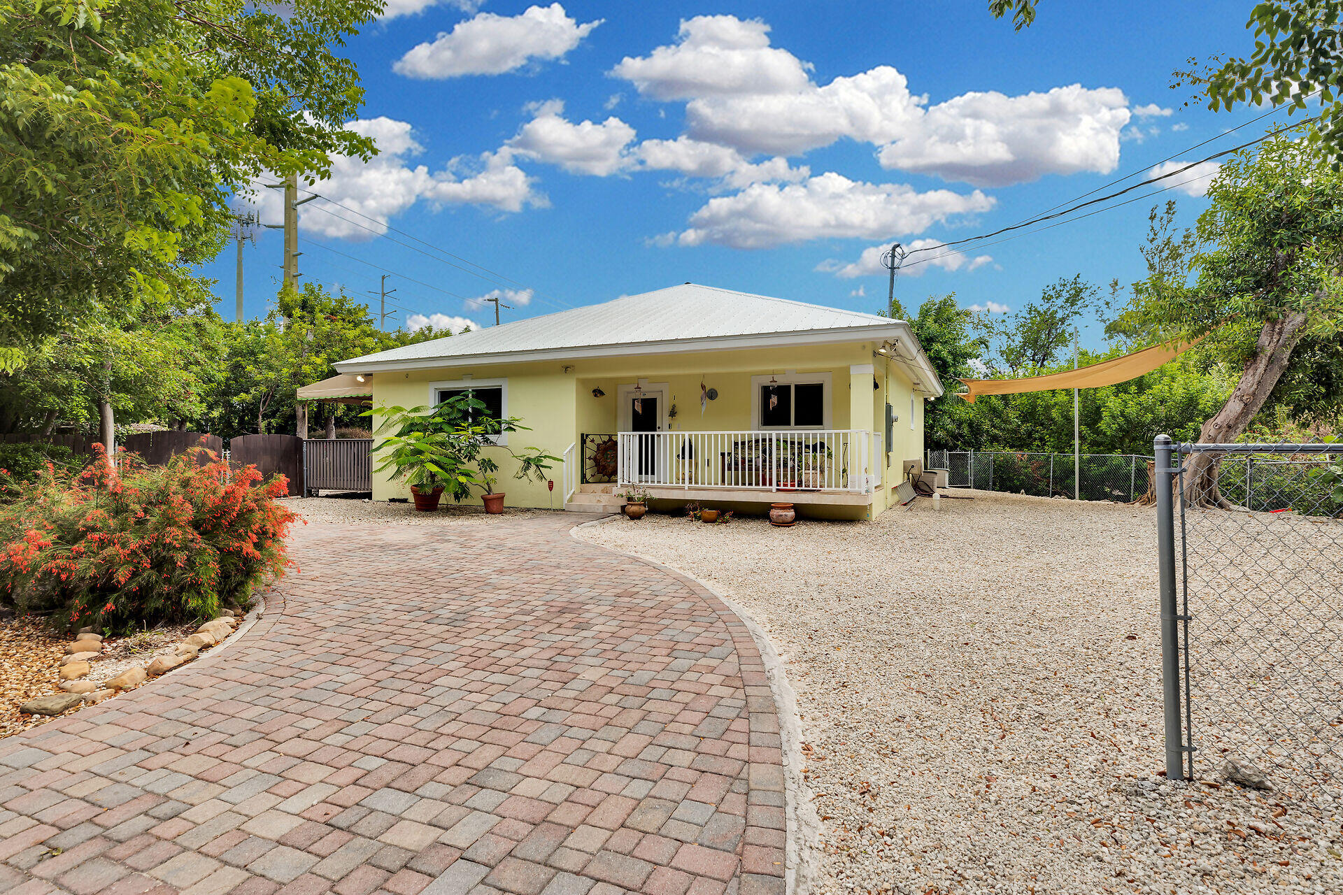 1 Sunset Road Property Photo 1