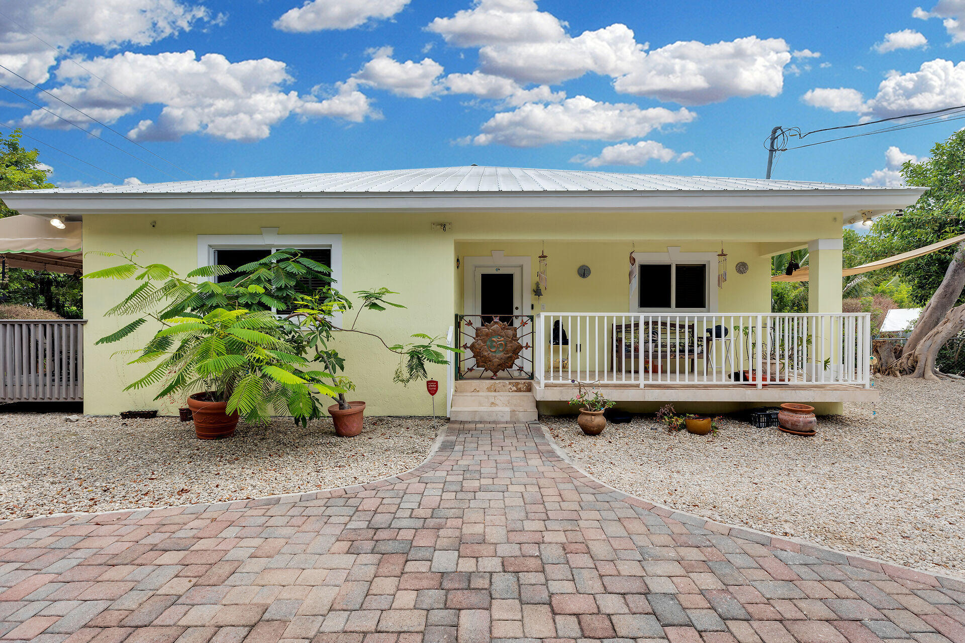 1 Sunset Road Property Photo 3