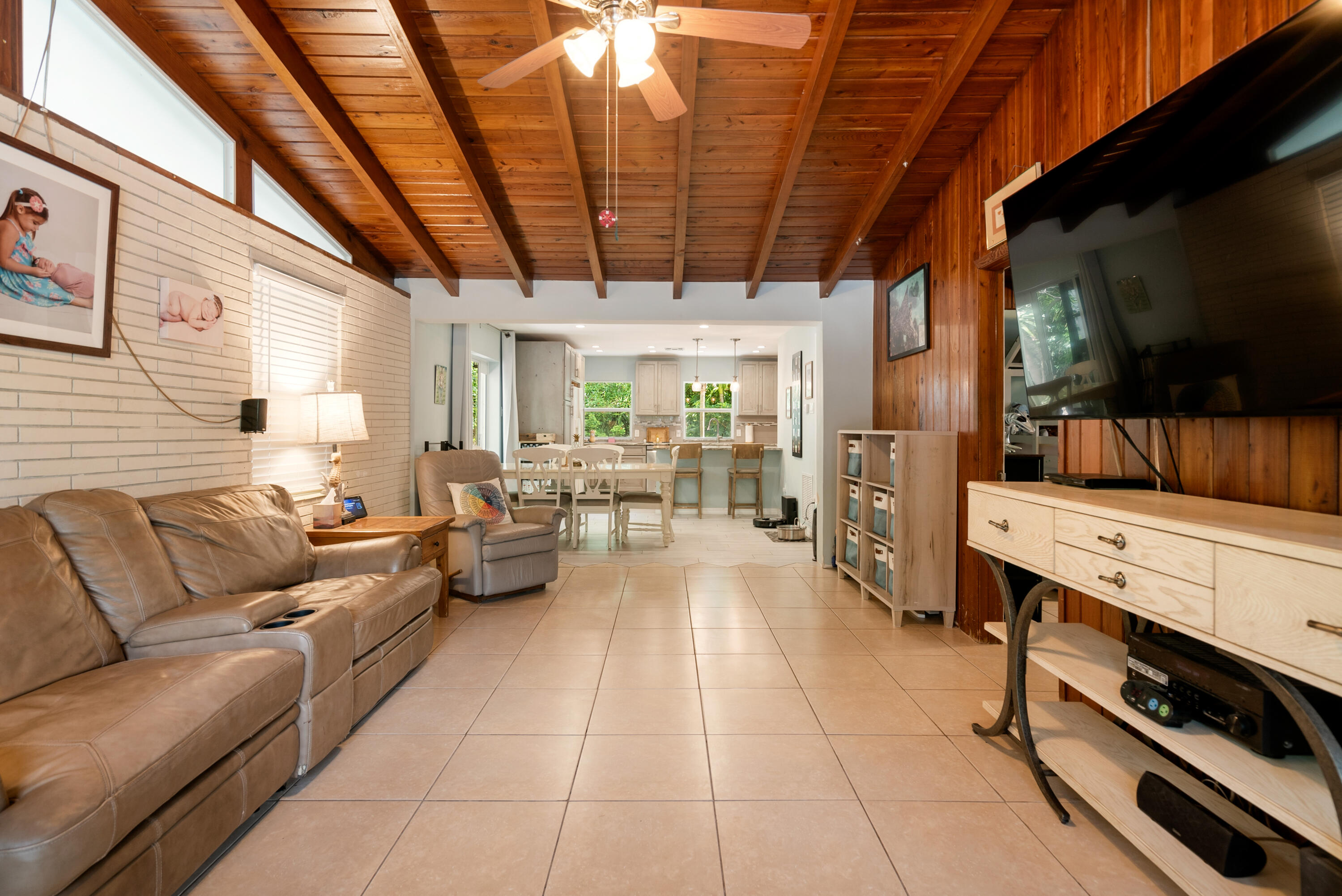 217 Gasparilla Drive Property Photo 4
