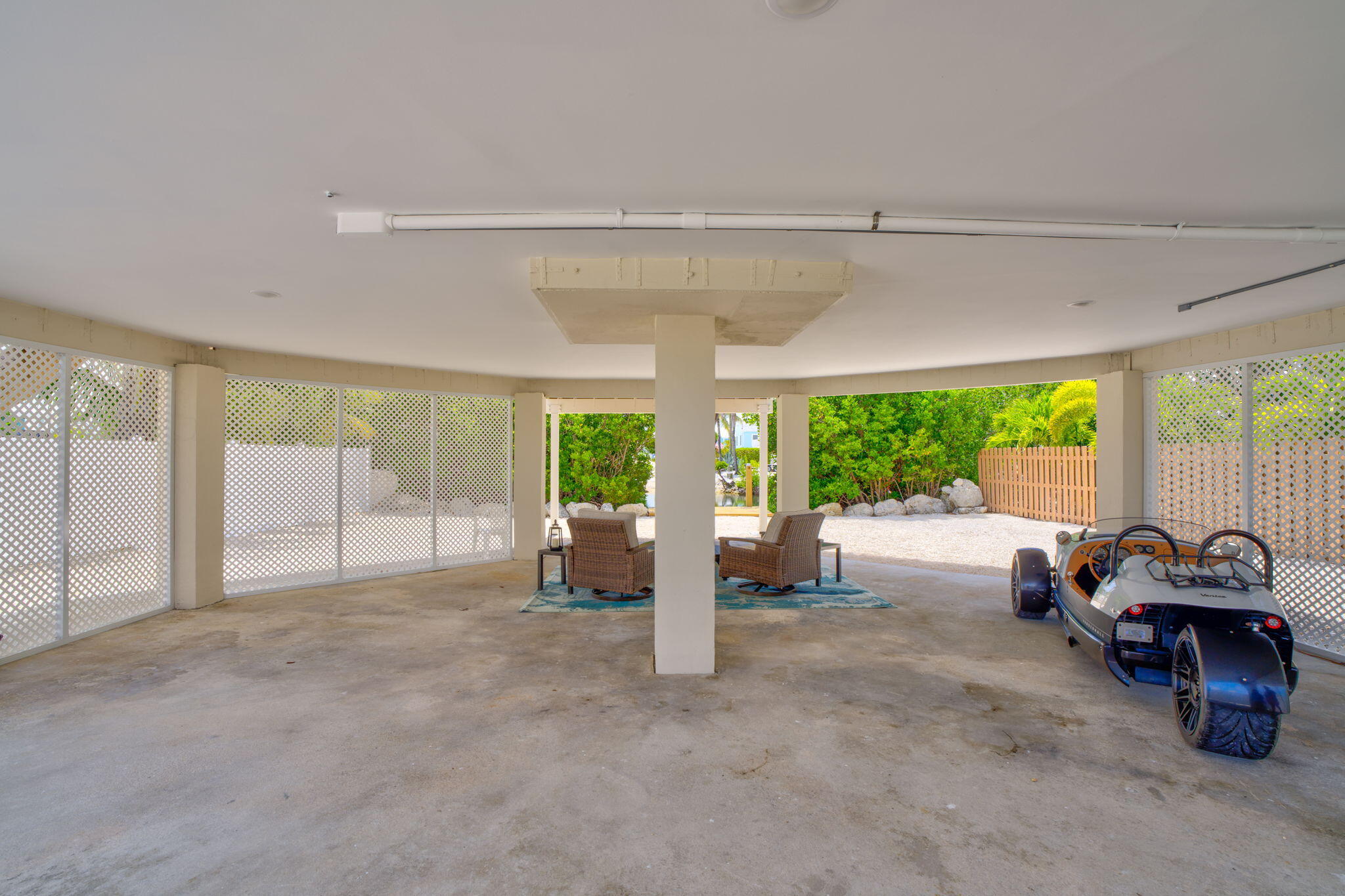 273 Indies Road Property Photo 24