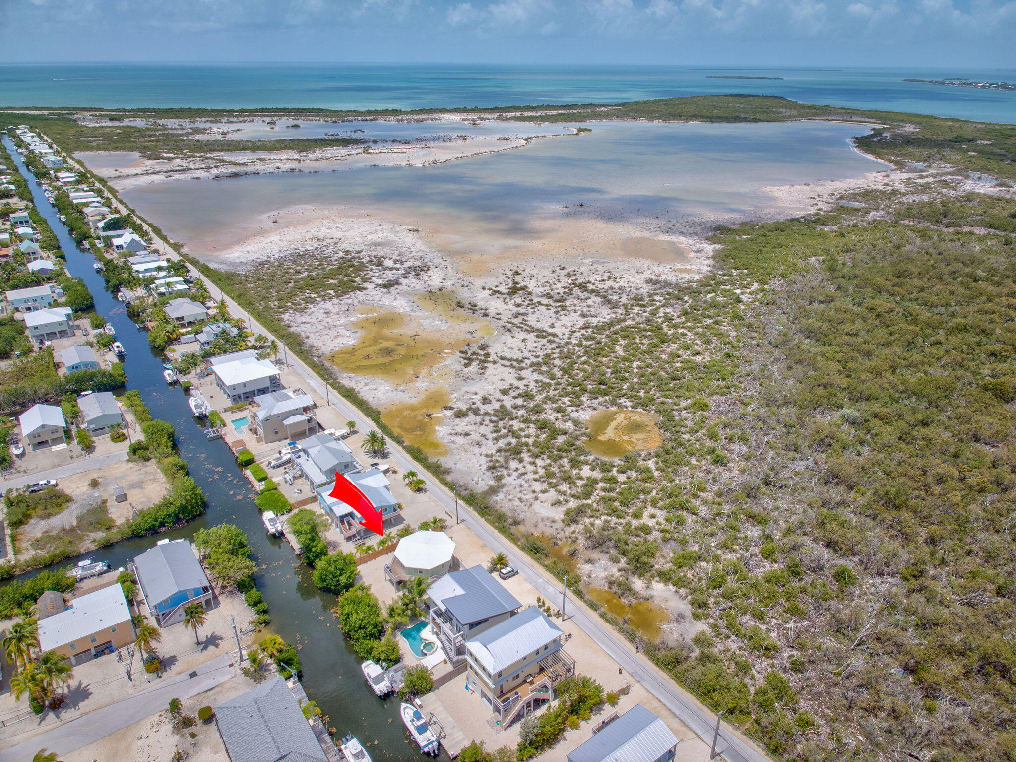 273 Indies Road Property Photo 33