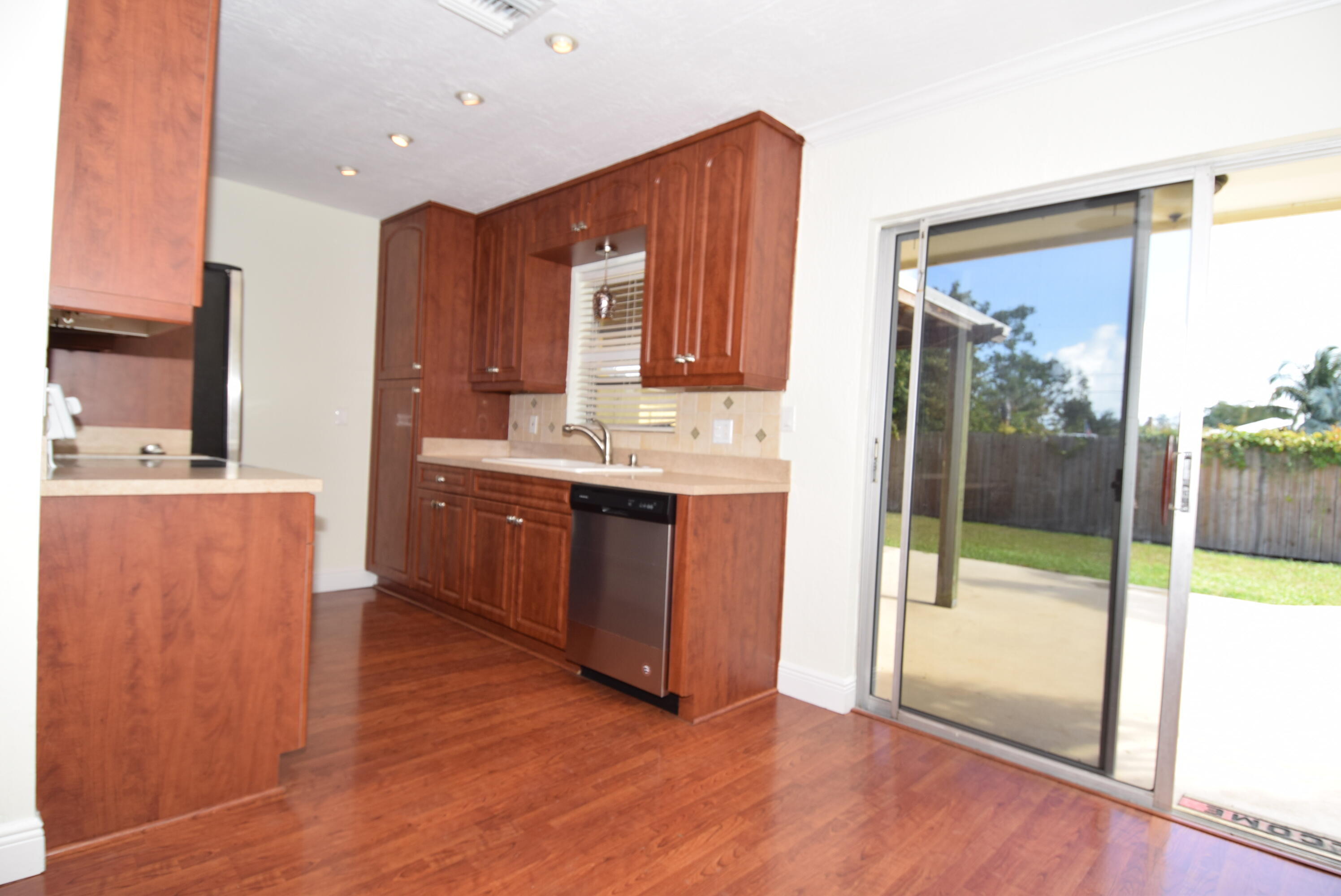 104 1st Terrace Property Photo 17