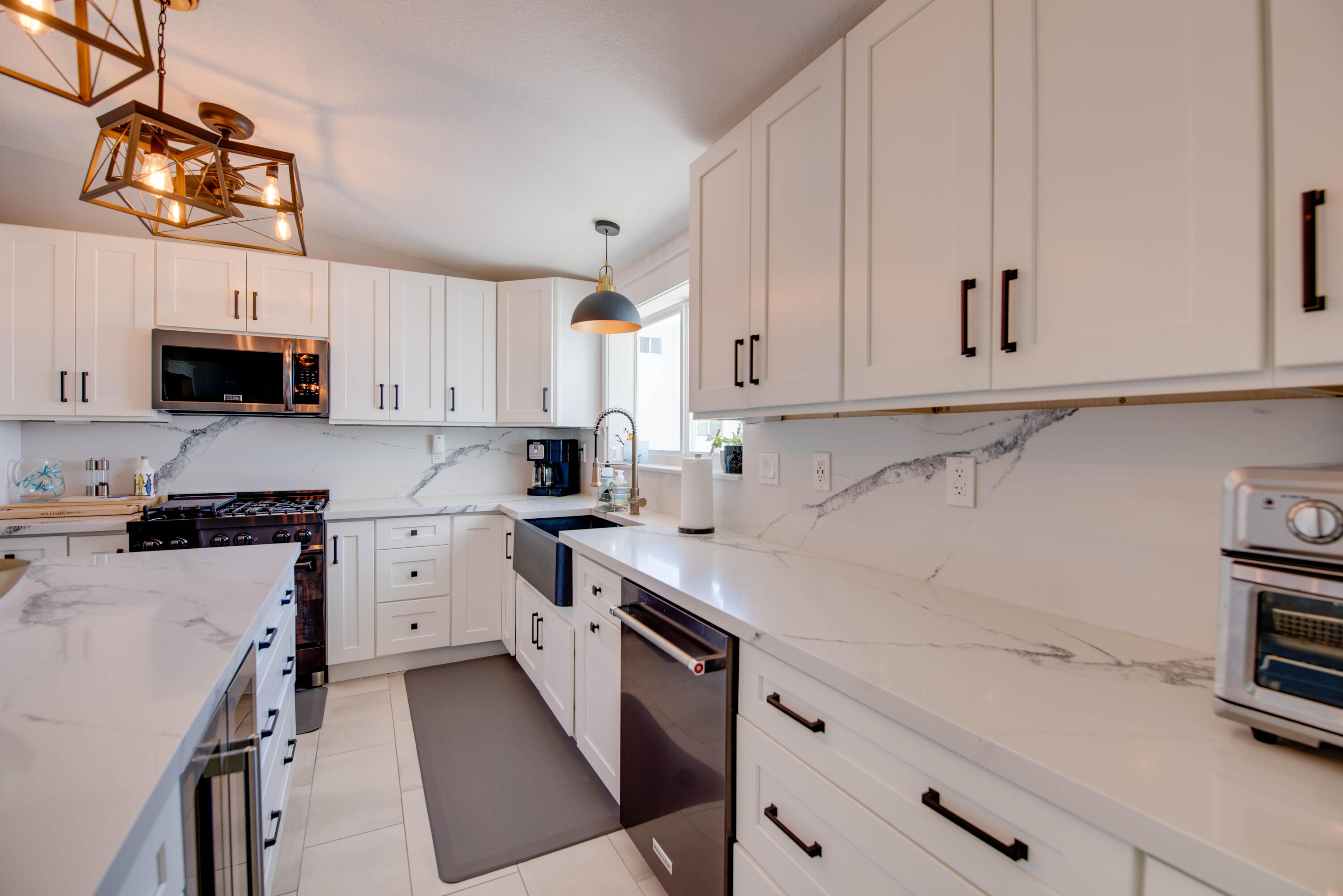 930 80th Street Property Photo 5