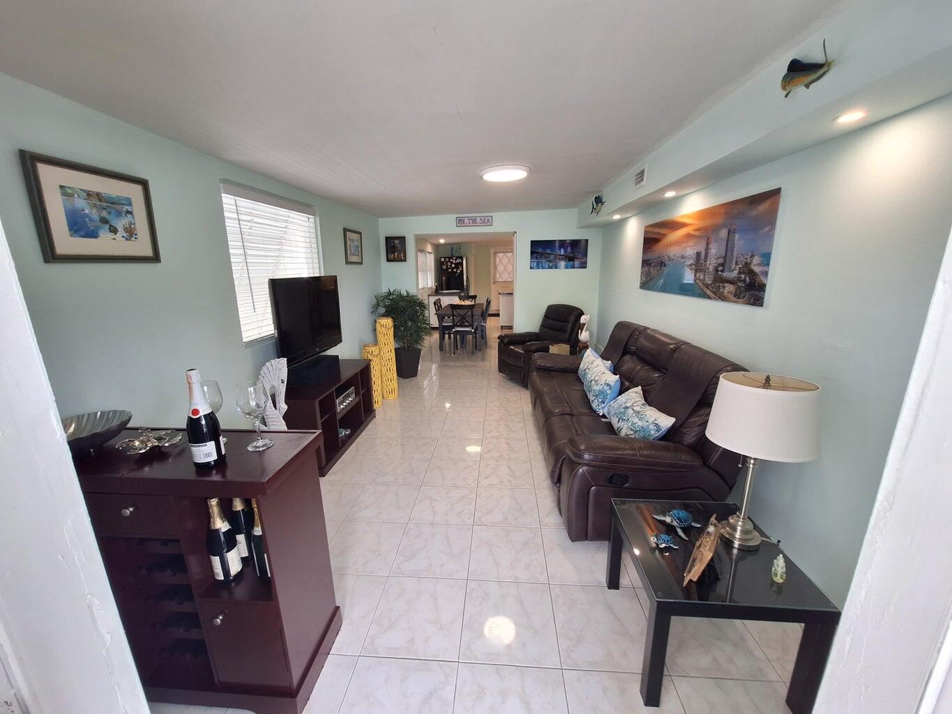 85 1st Court Property Photo 3