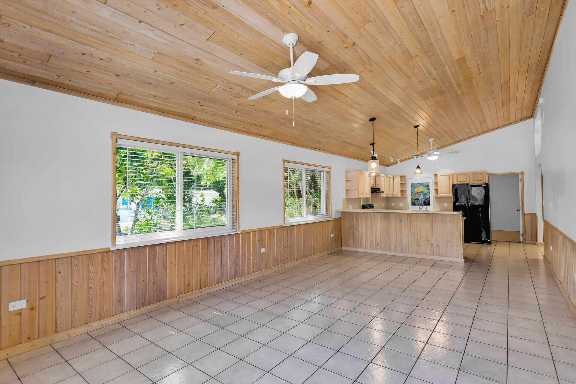 320 Sound Drive Property Photo 3