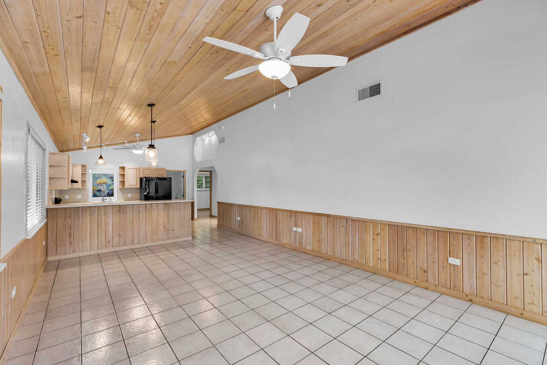 320 Sound Drive Property Photo 5