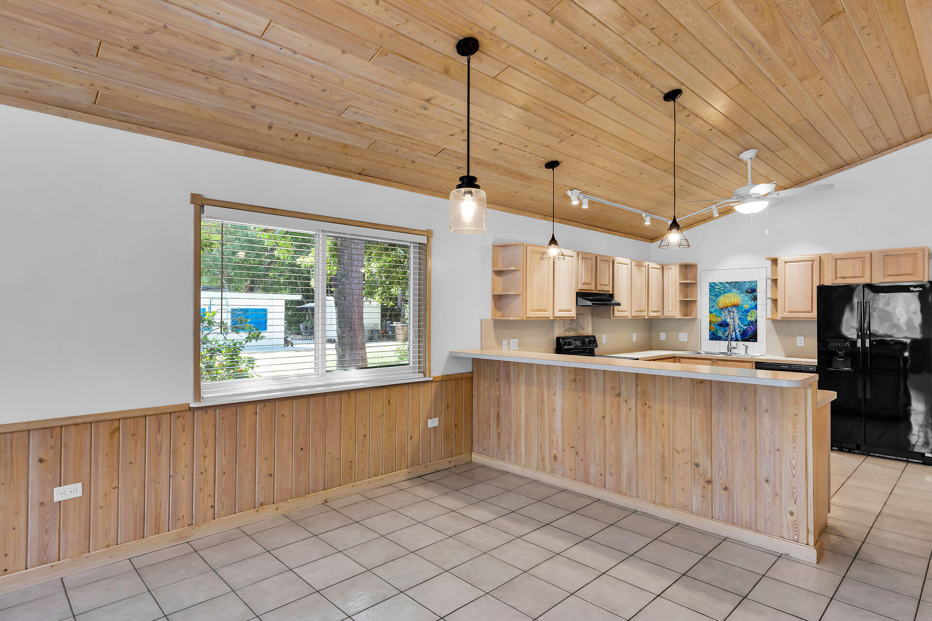 320 Sound Drive Property Photo 7