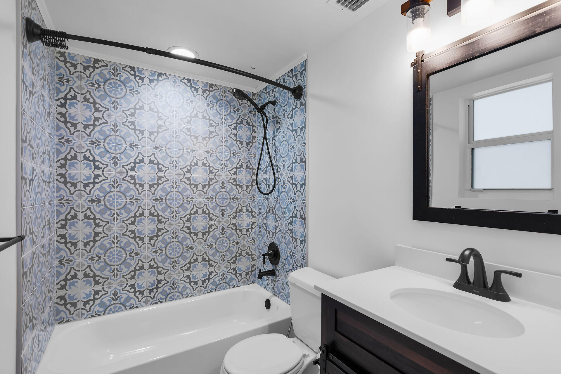 320 Sound Drive Property Photo 15