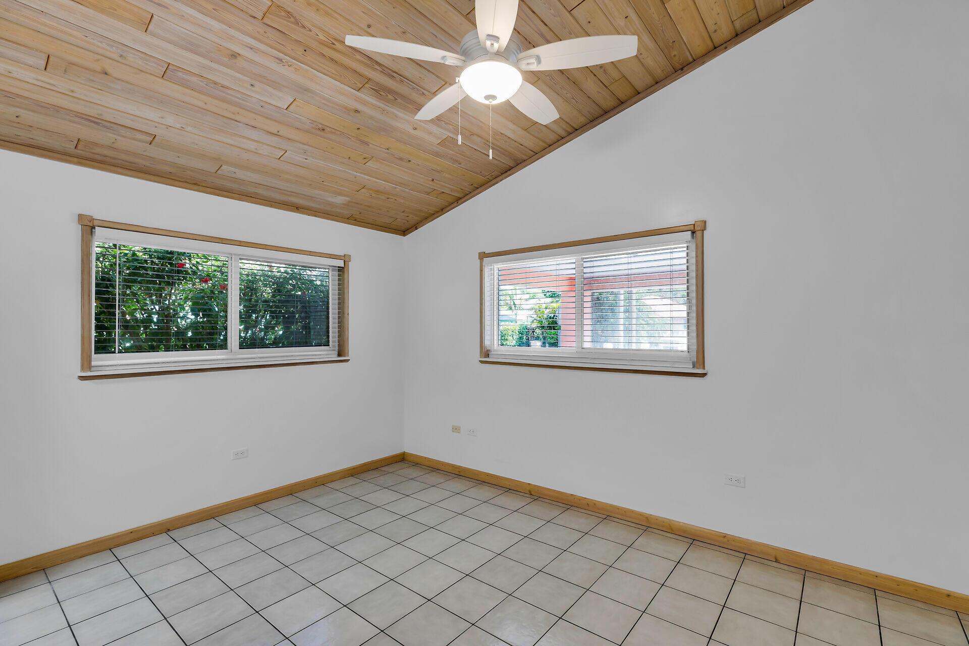 320 Sound Drive Property Photo 21