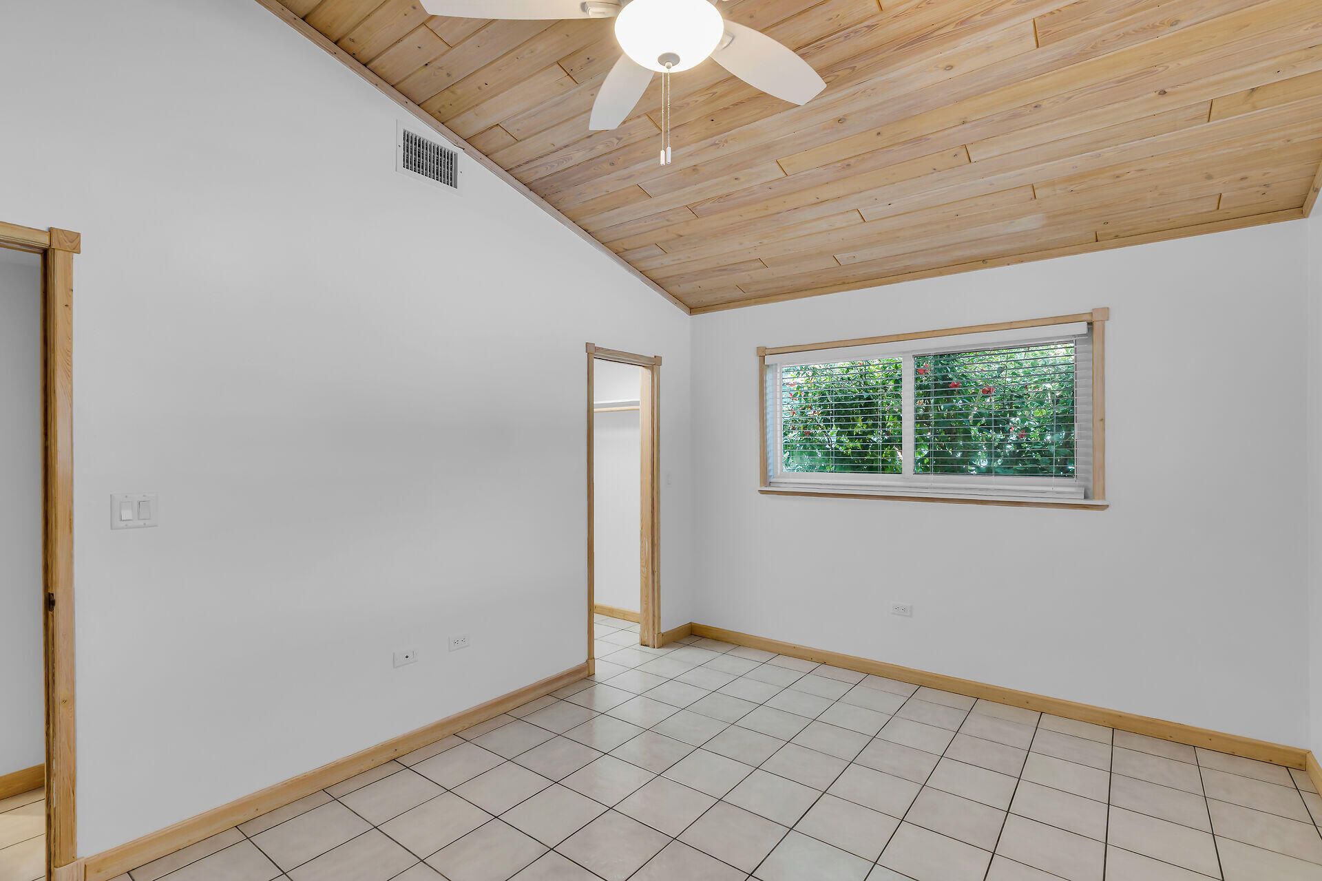 320 Sound Drive Property Photo 22