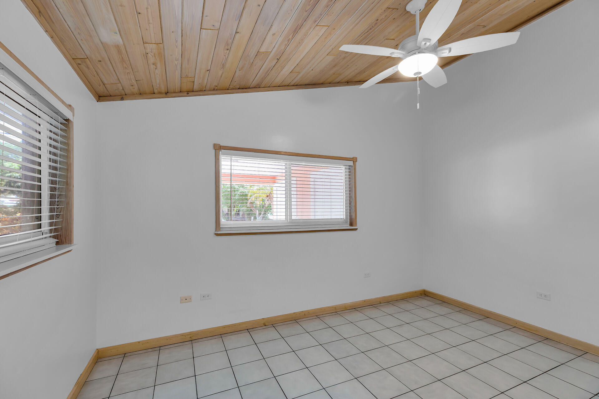 320 Sound Drive Property Photo 24