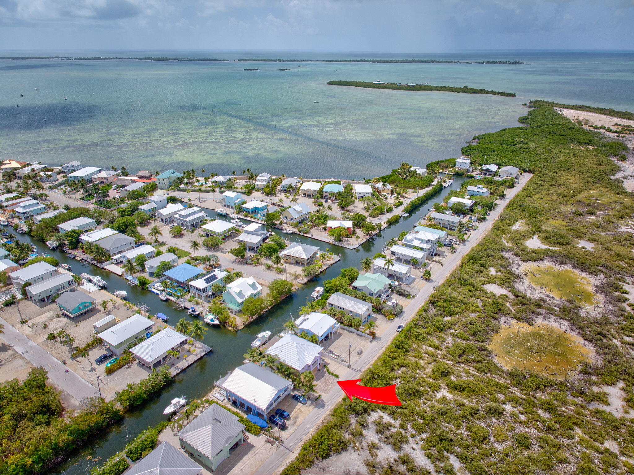 823 Indies Road Property Photo 3