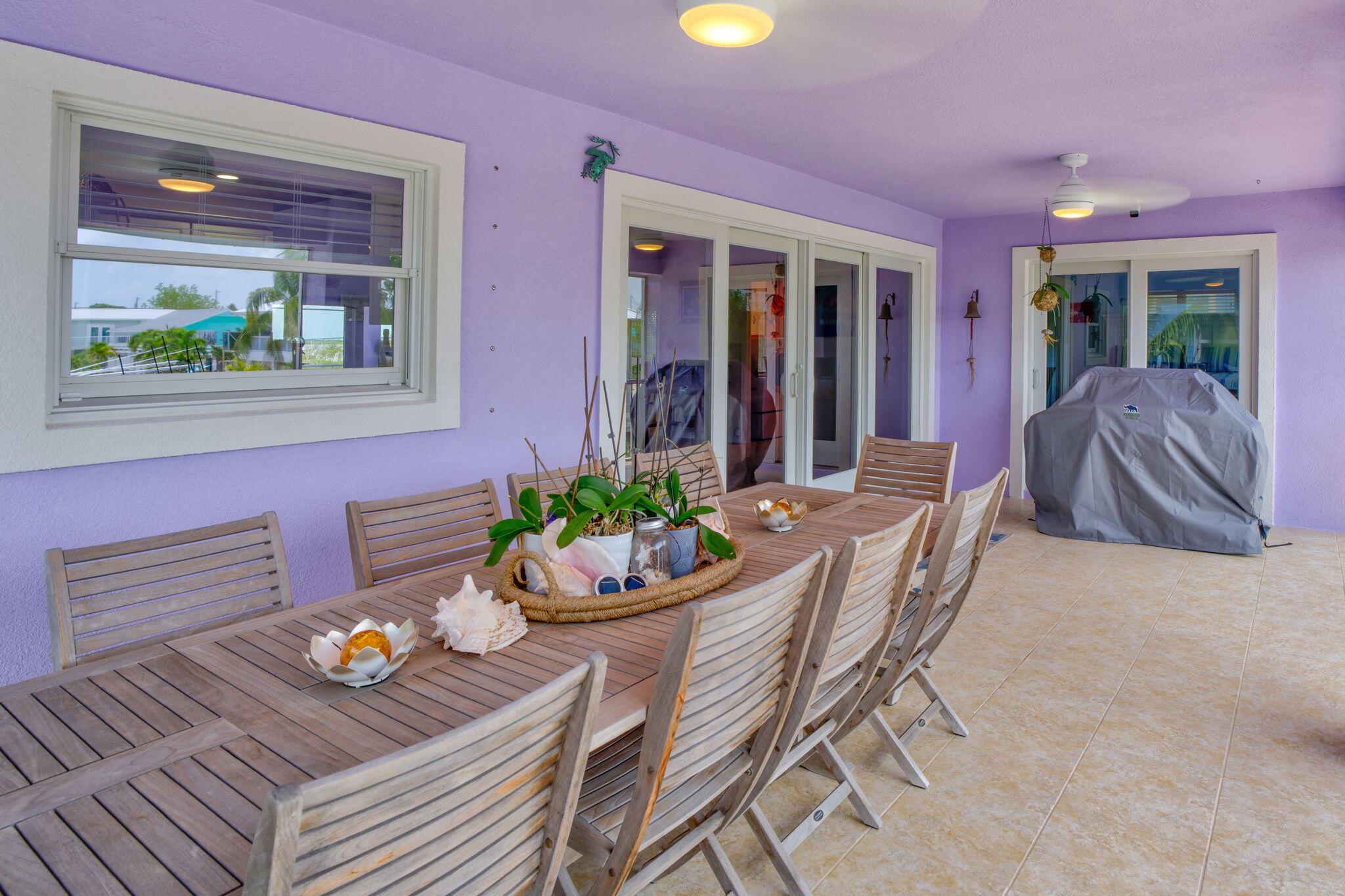 823 Indies Road Property Photo 15