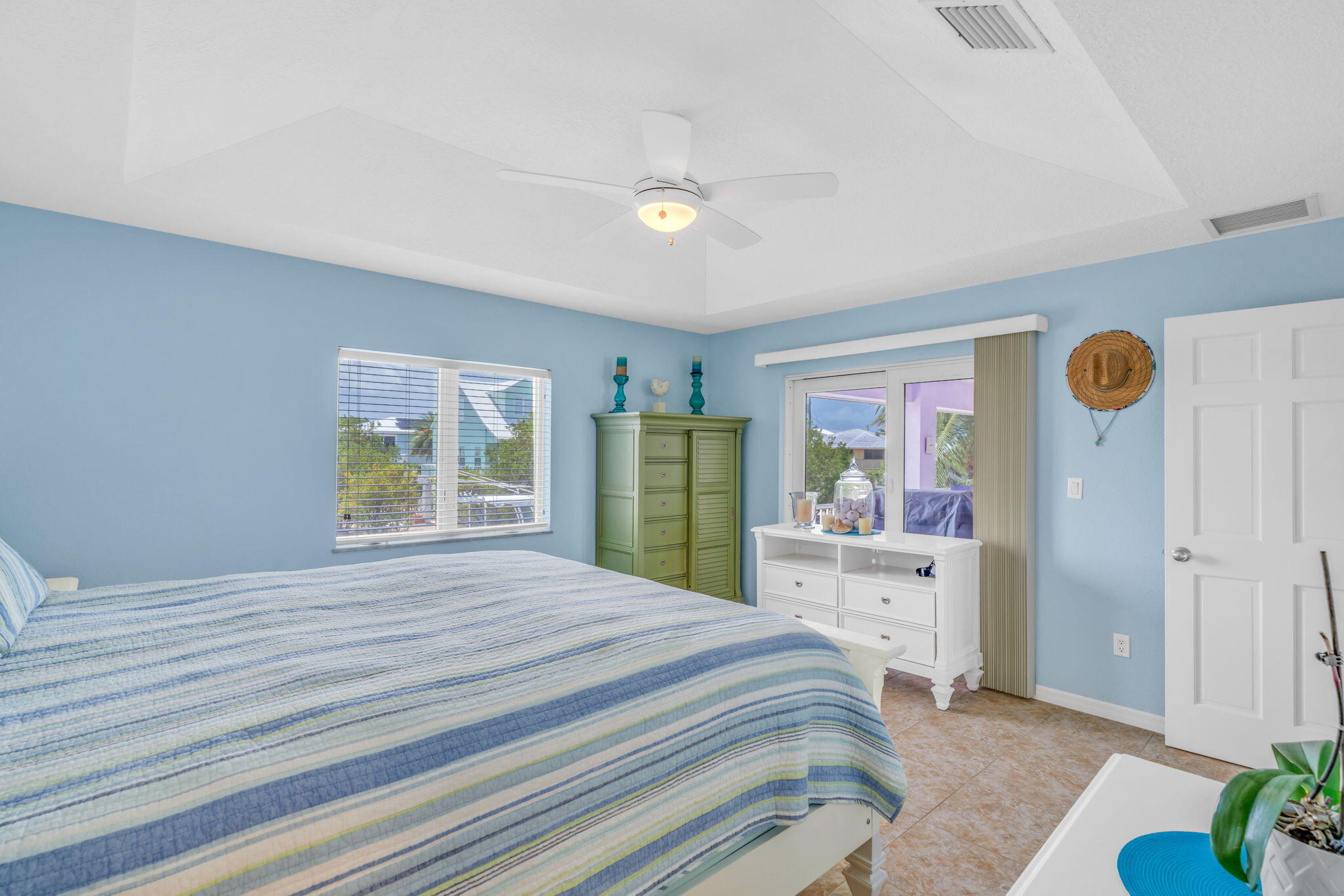 823 Indies Road Property Photo 19