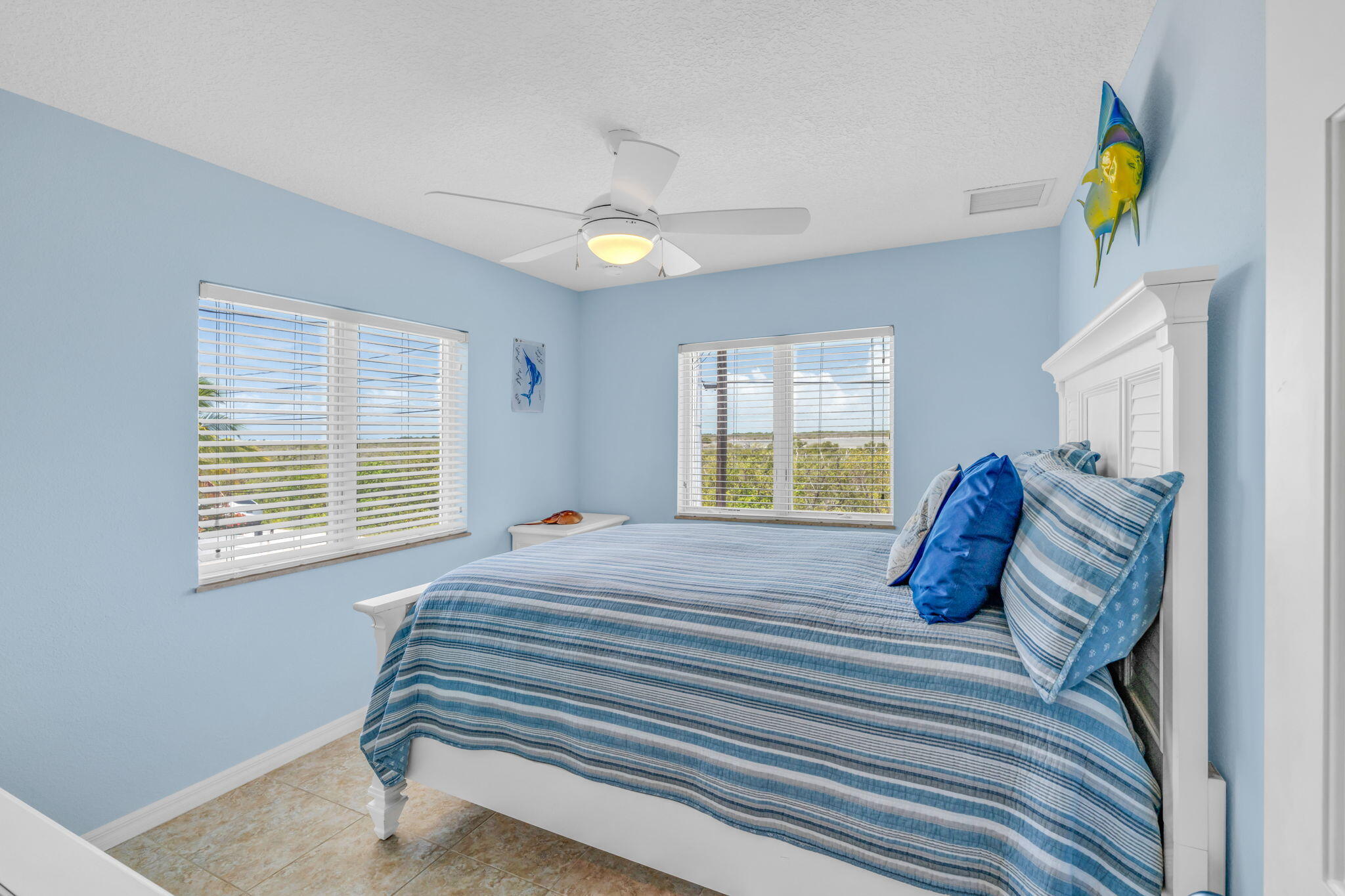 823 Indies Road Property Photo 22