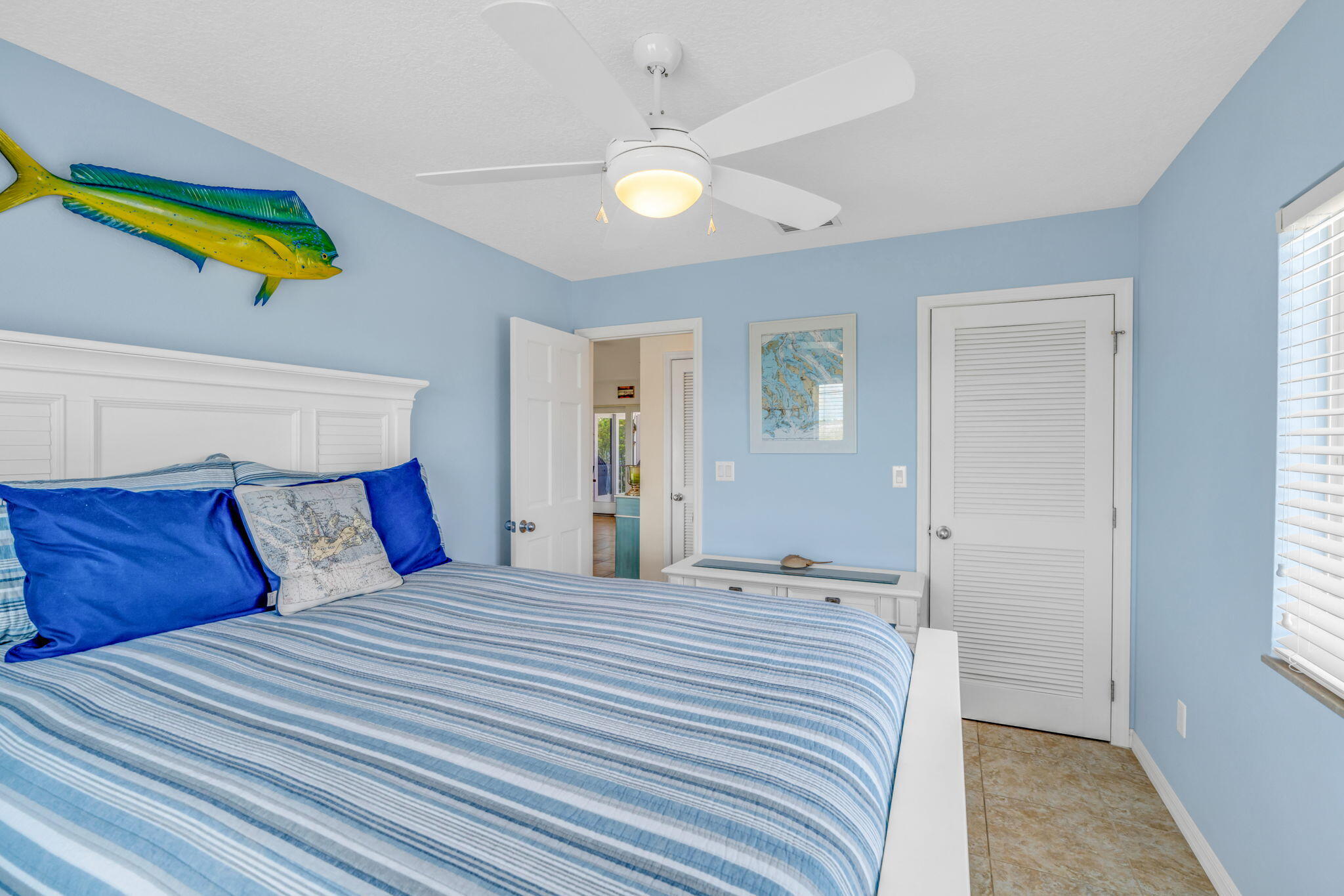 823 Indies Road Property Photo 23