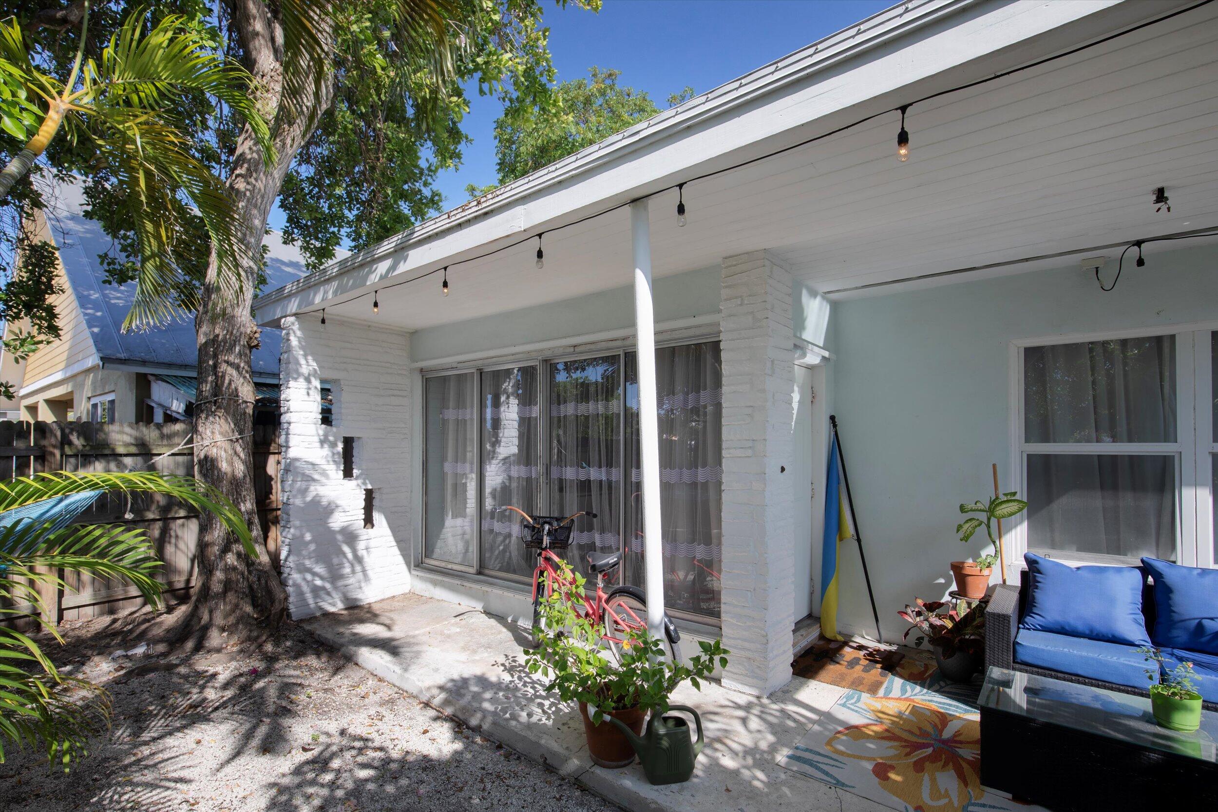 2119 Flagler Avenue Property Photo 1