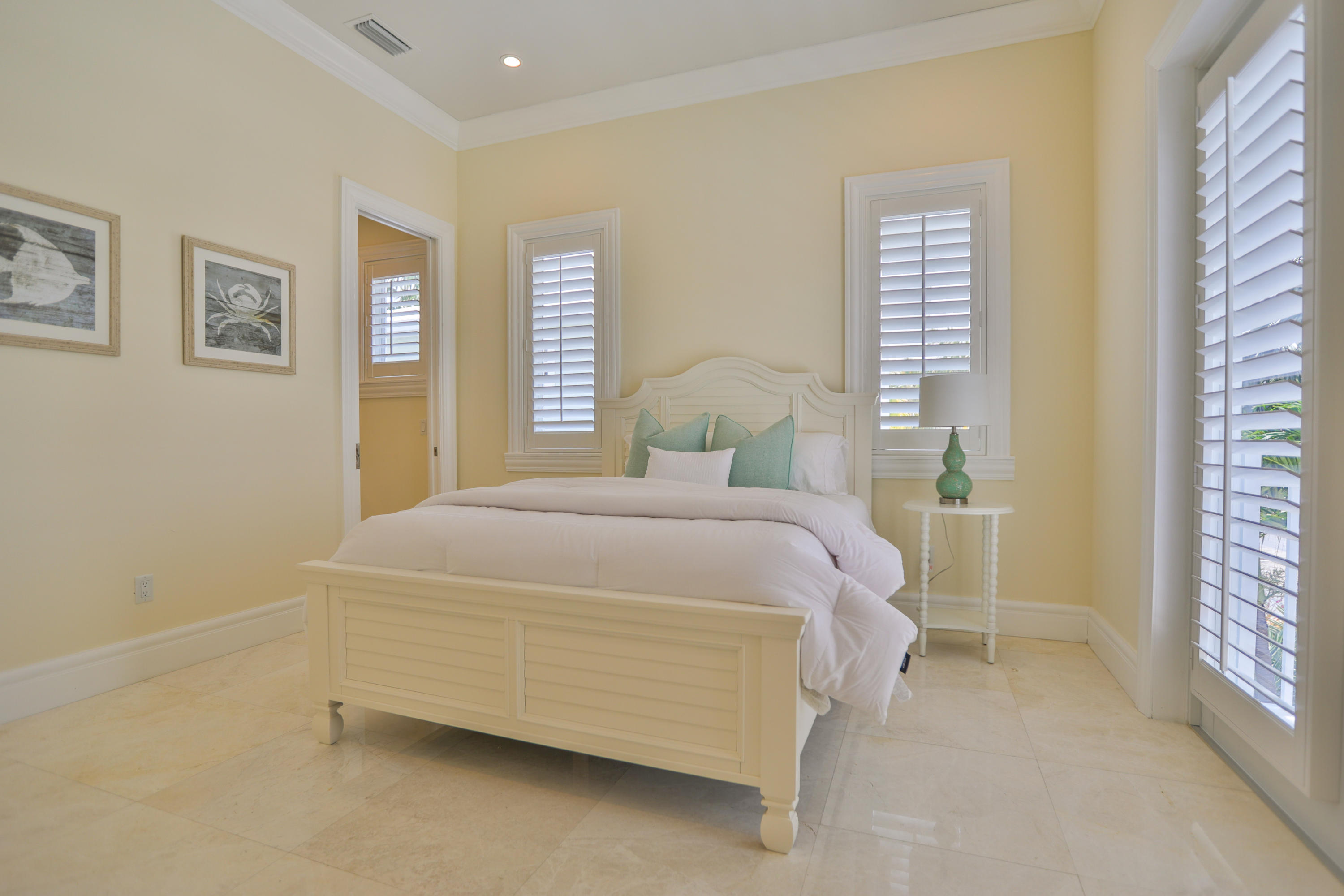 128 Leoni Drive Property Photo 19