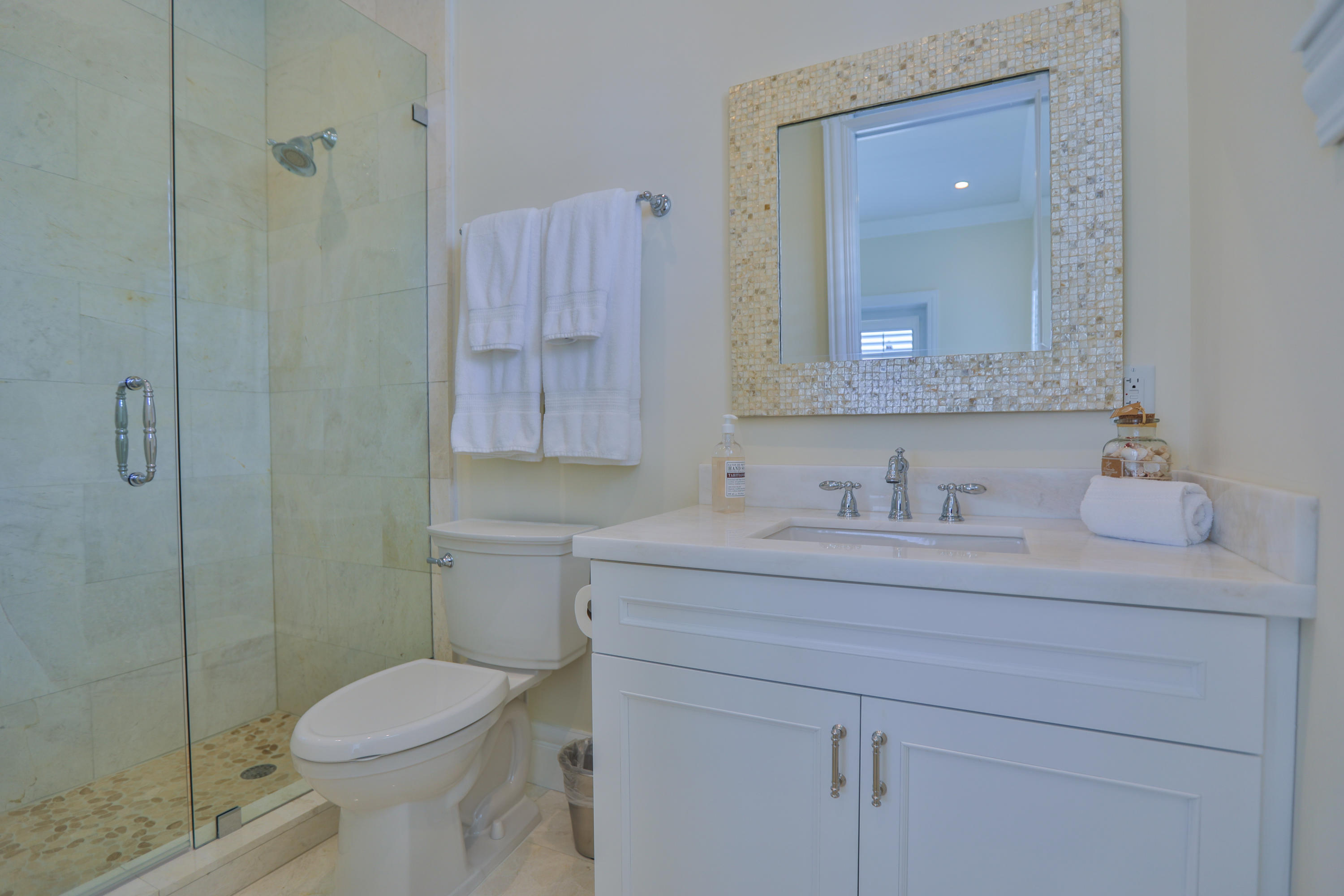 128 Leoni Drive Property Photo 20