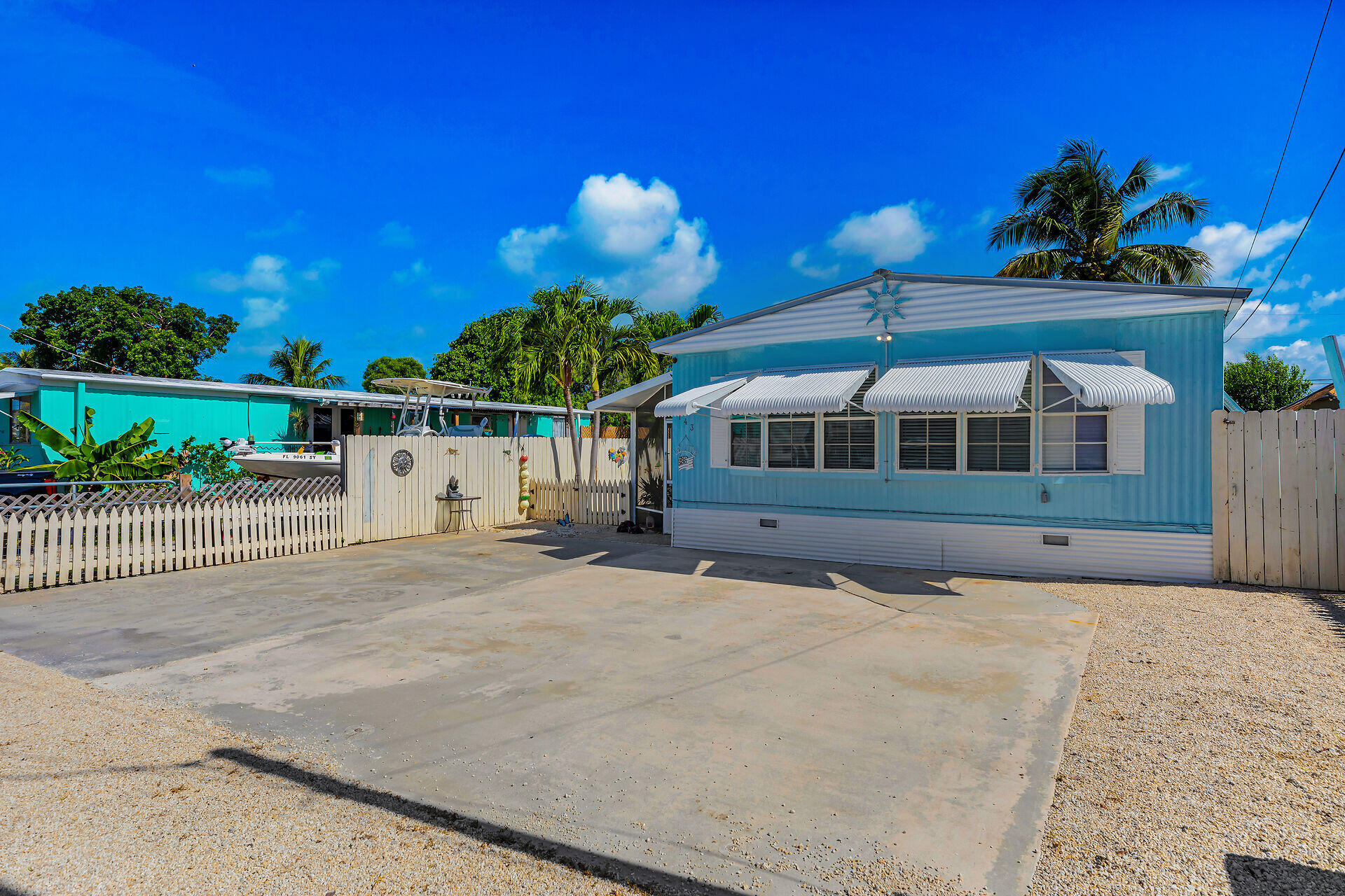 143 2nd Court Property Photo 8