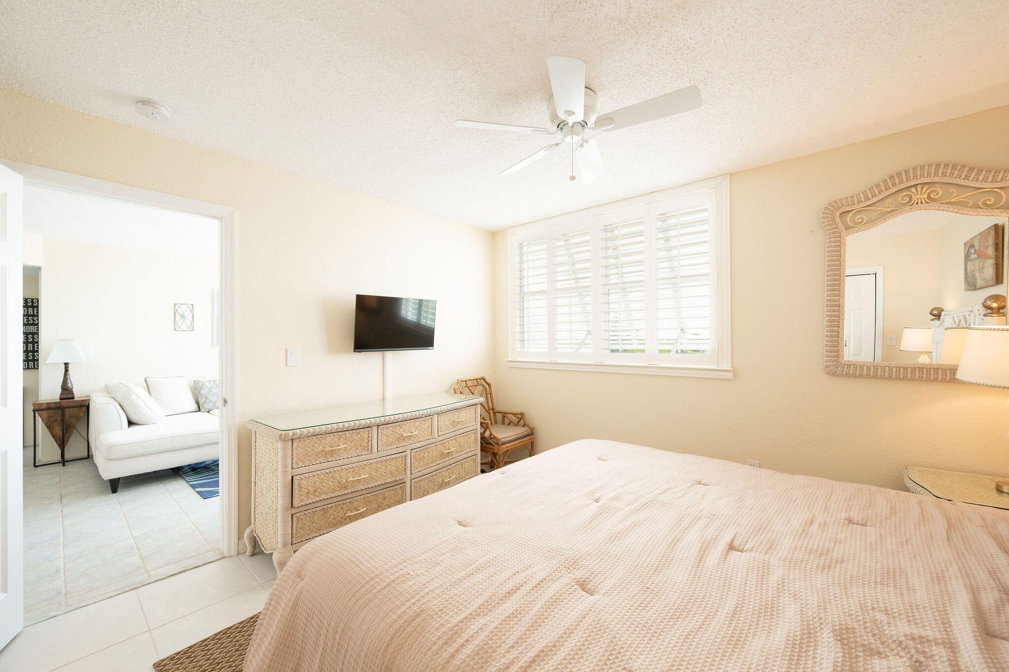 3635 Seaside Drive, 305 Property Photo 11