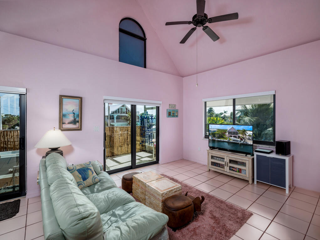 61 W Cahill Court Property Photo 2