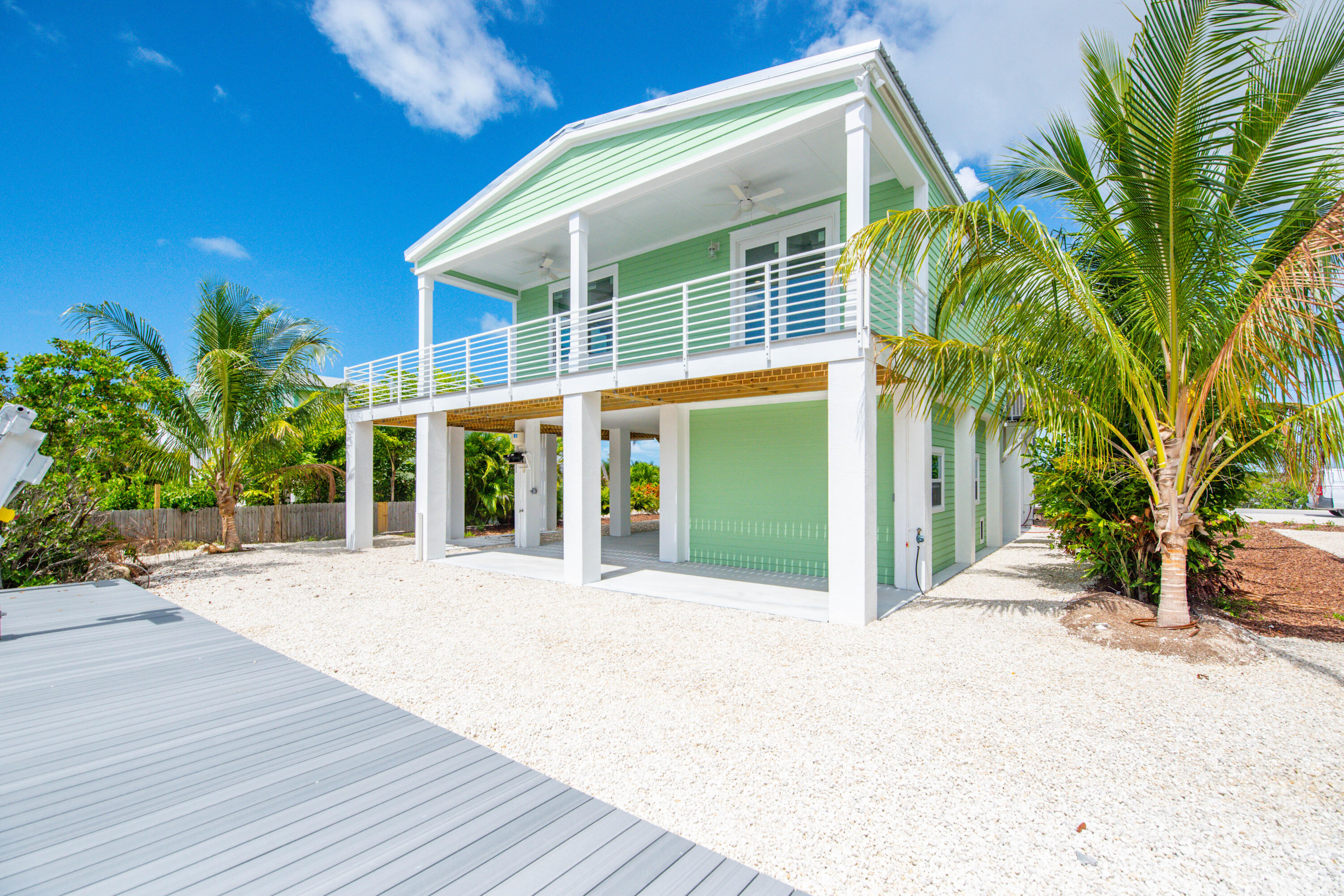 335 Pirates Road Property Photo 1