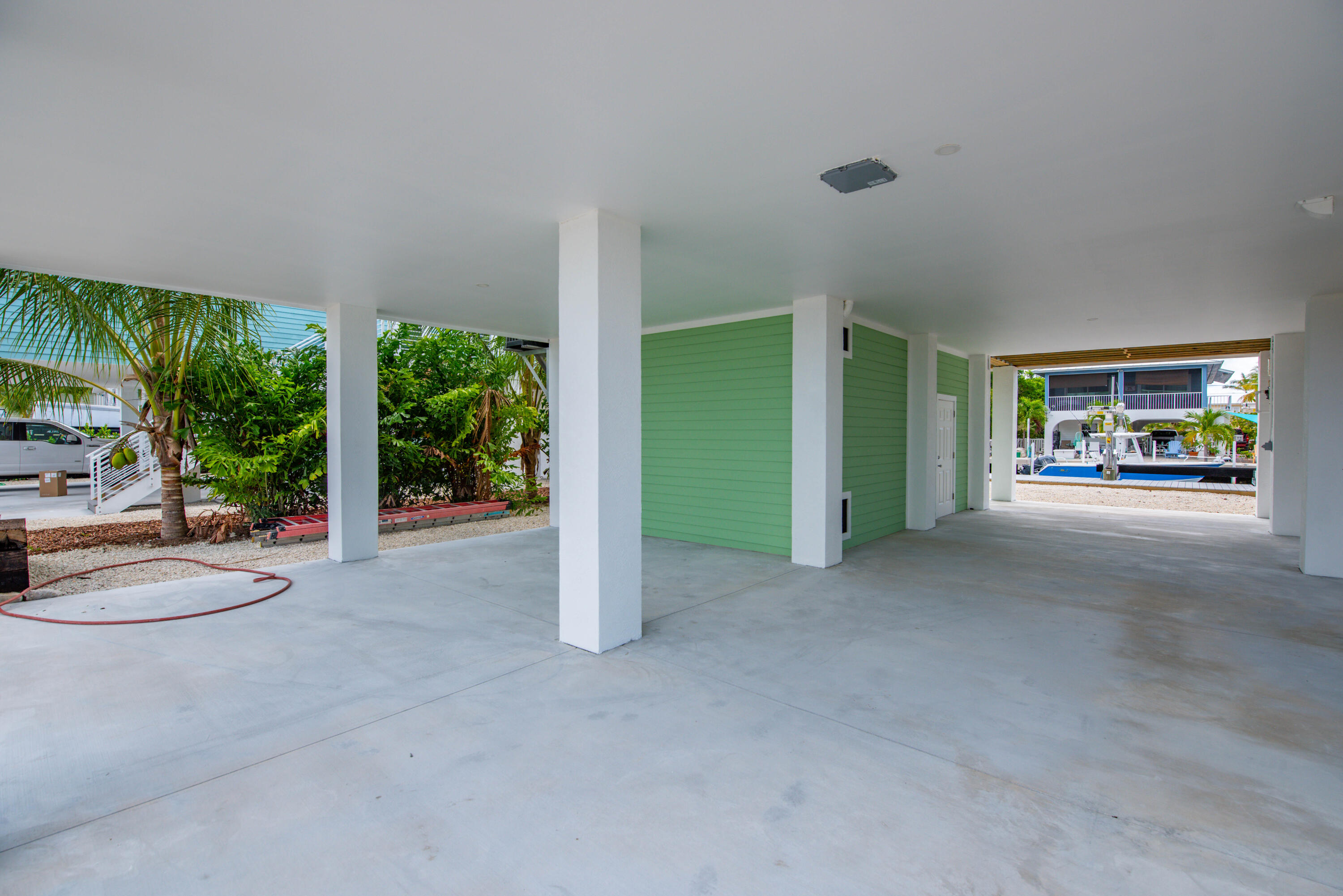 335 Pirates Road Property Photo 8