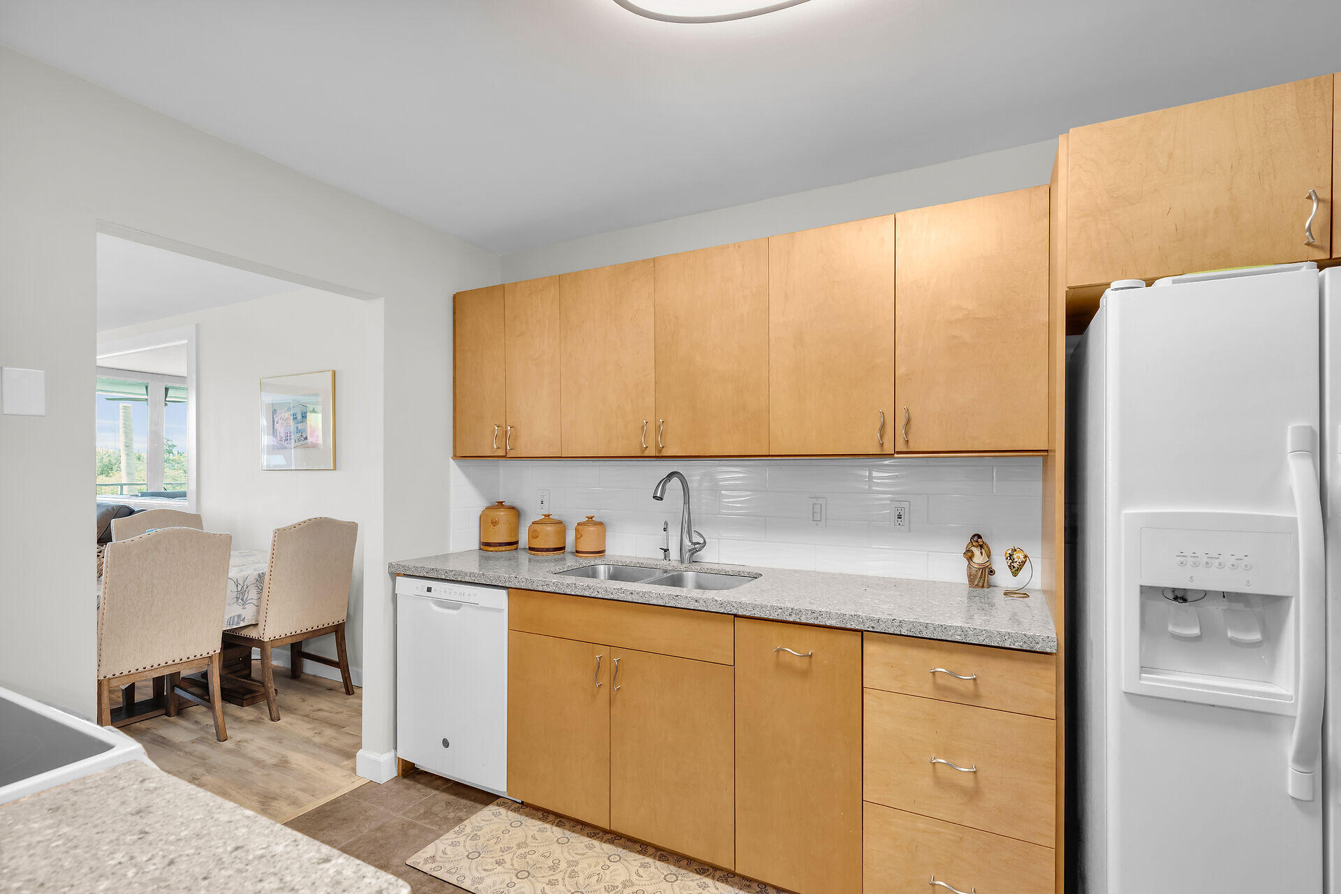 1901 S Roosevelt Boulevard, 104n Property Photo 7