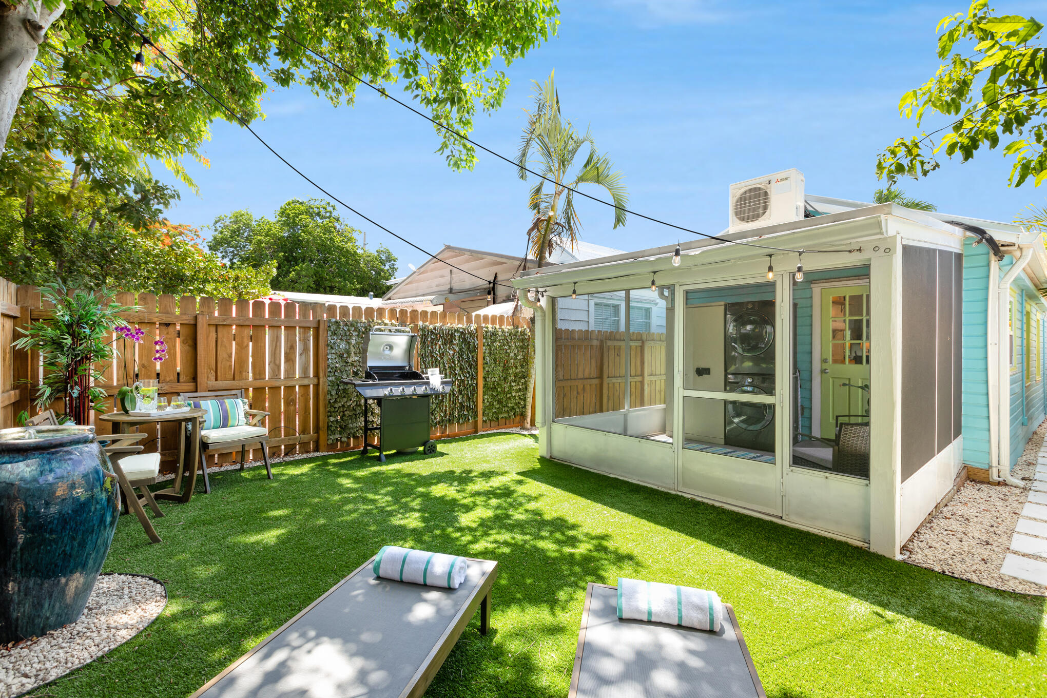 321 Julia Street Property Photo 25