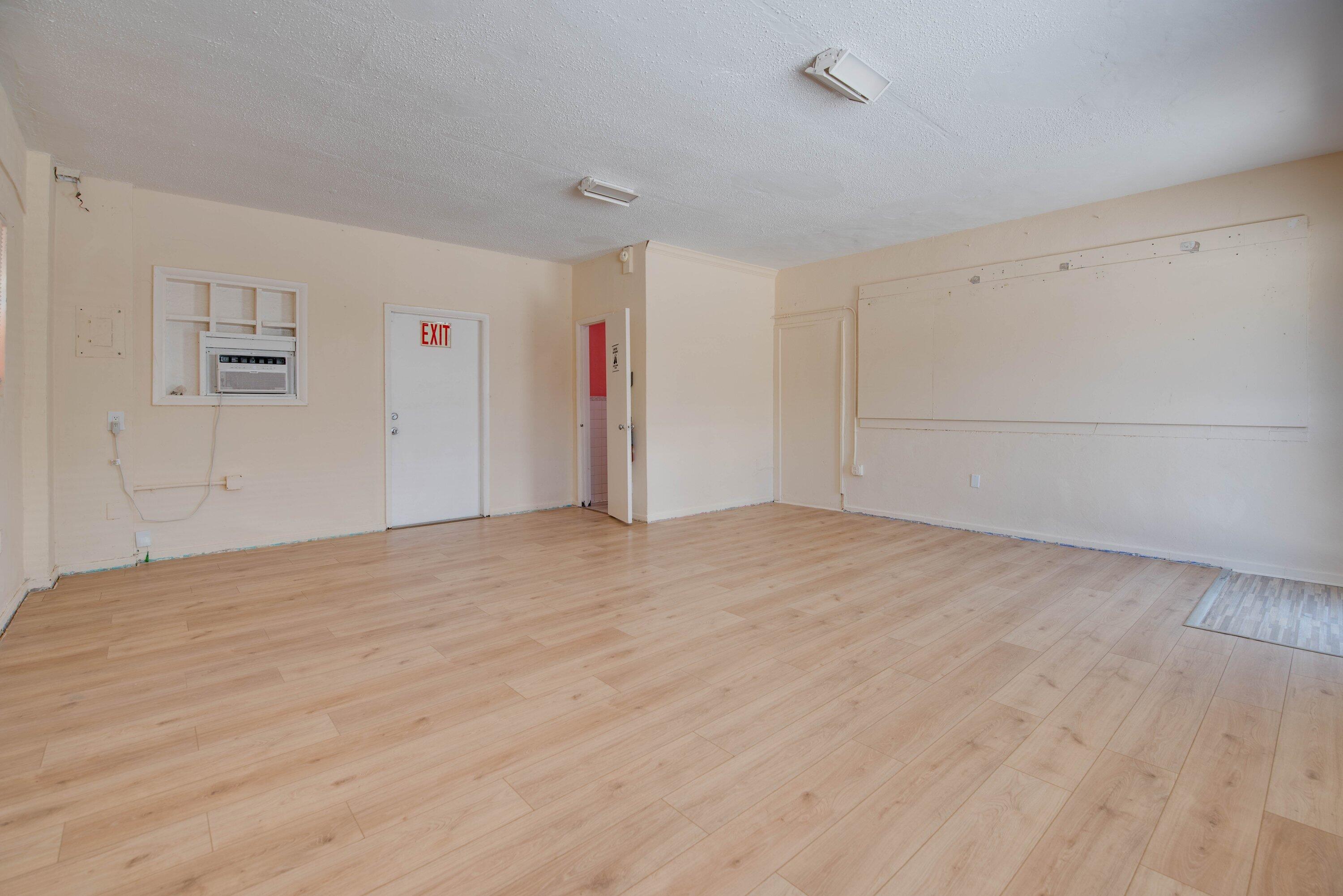 929 Truman Avenue, A Property Photo 5