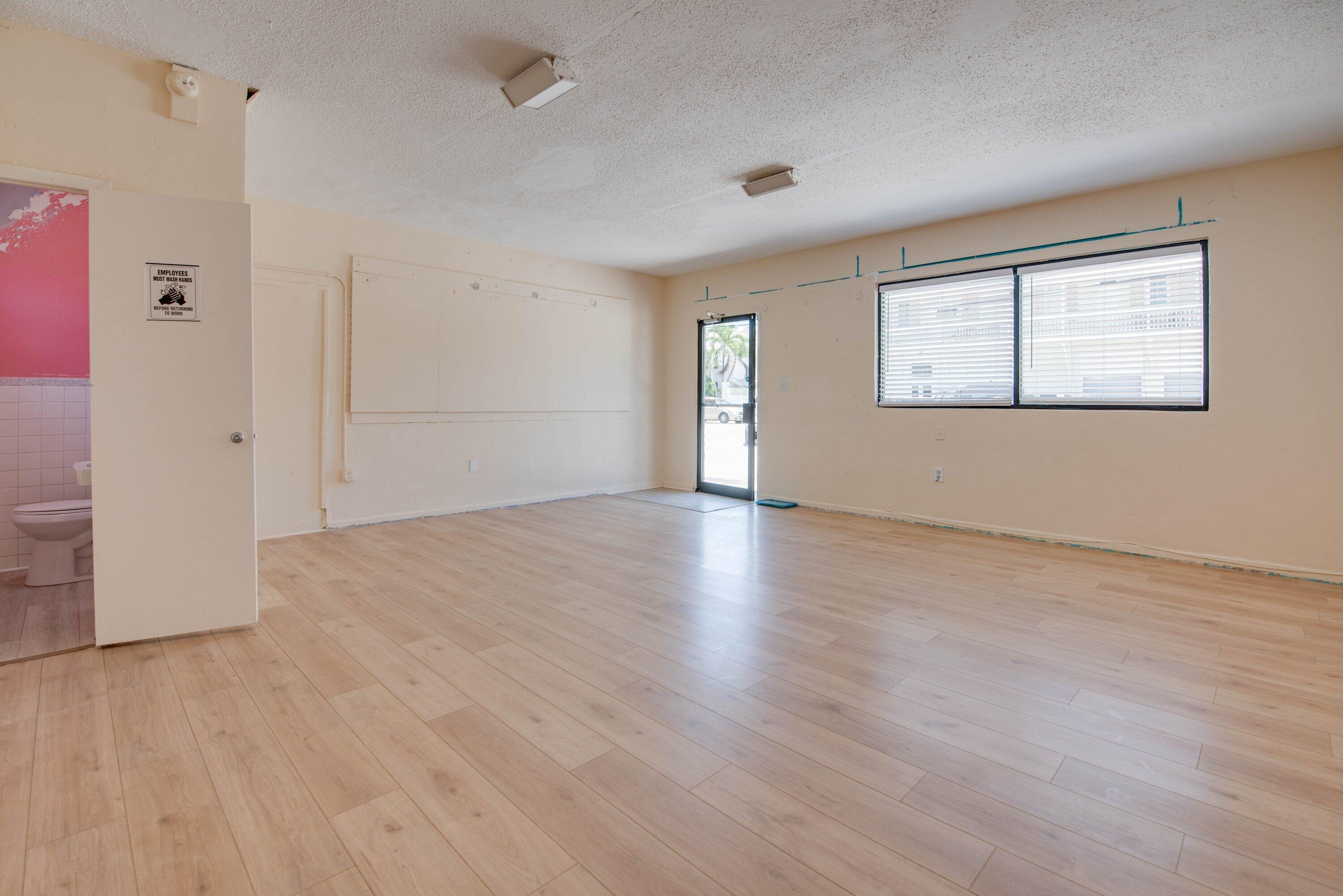 929 Truman Avenue, A Property Photo 6