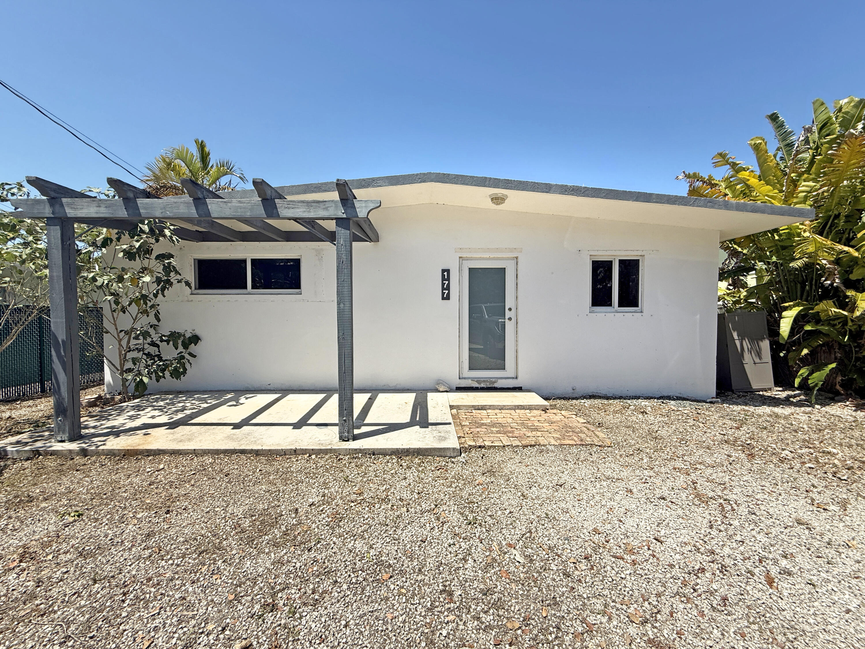 177 Pearl Avenue Property Photo 1