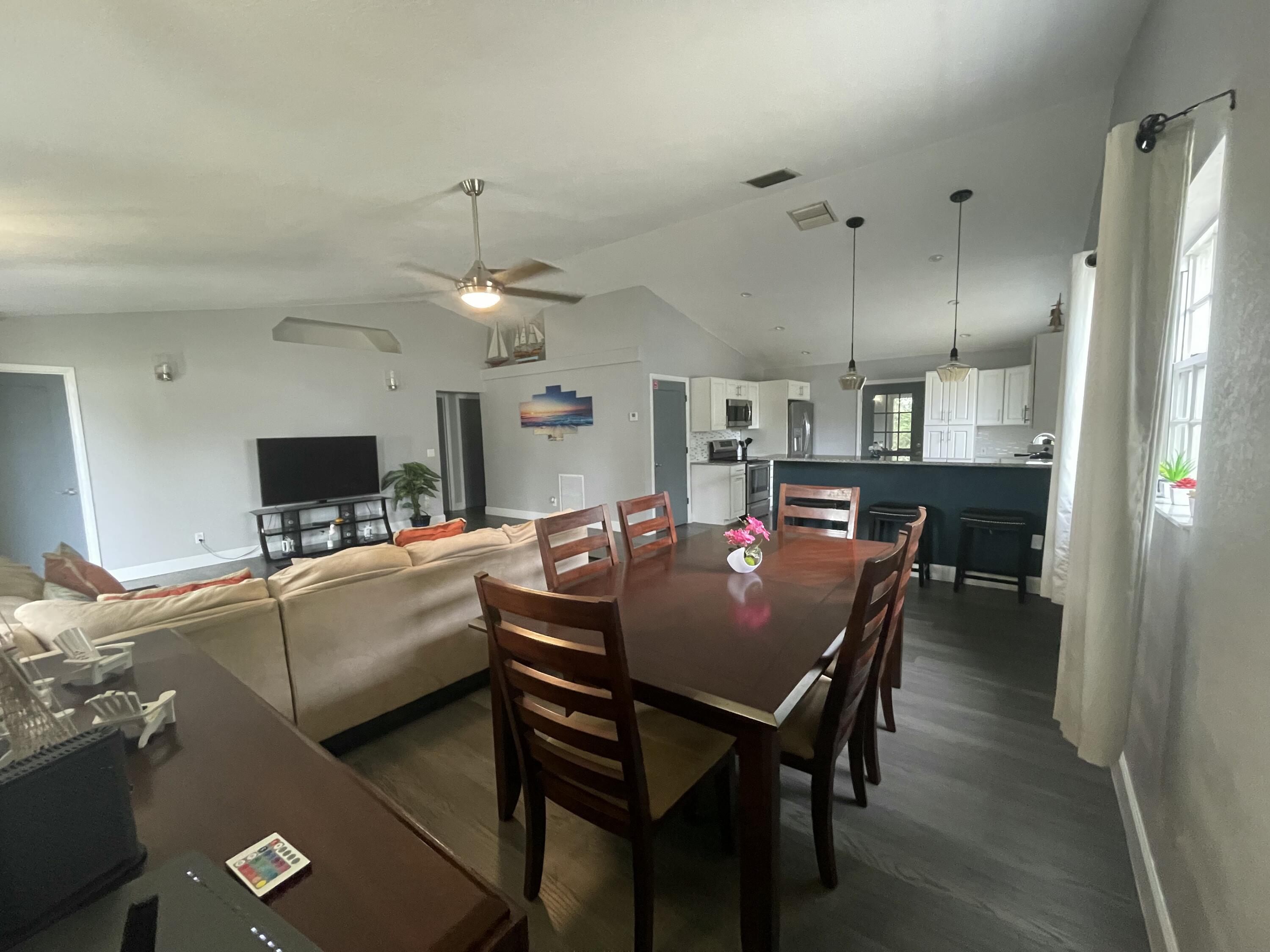 111 1st Street Property Photo 10