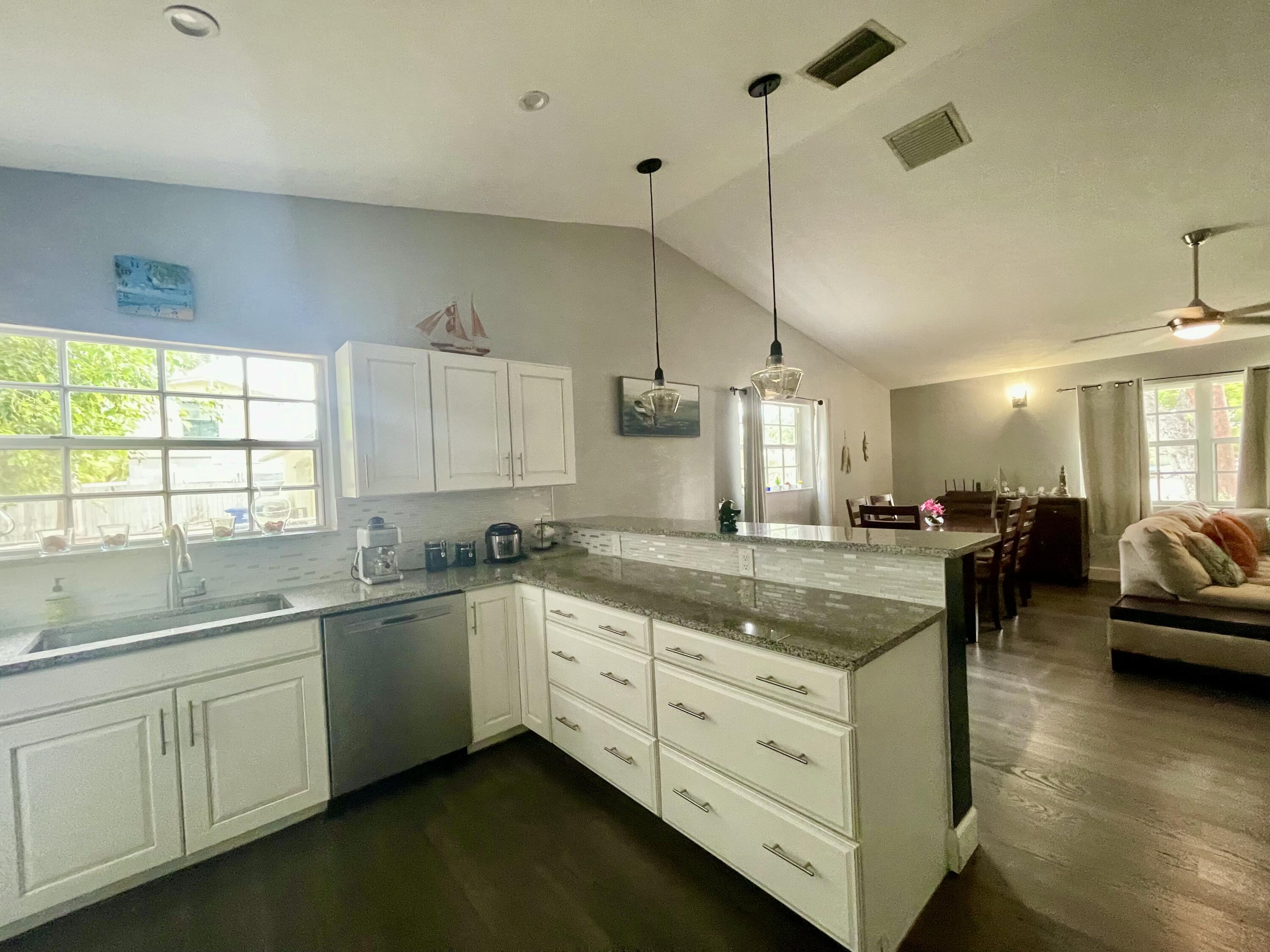 111 1st Street Property Photo 13