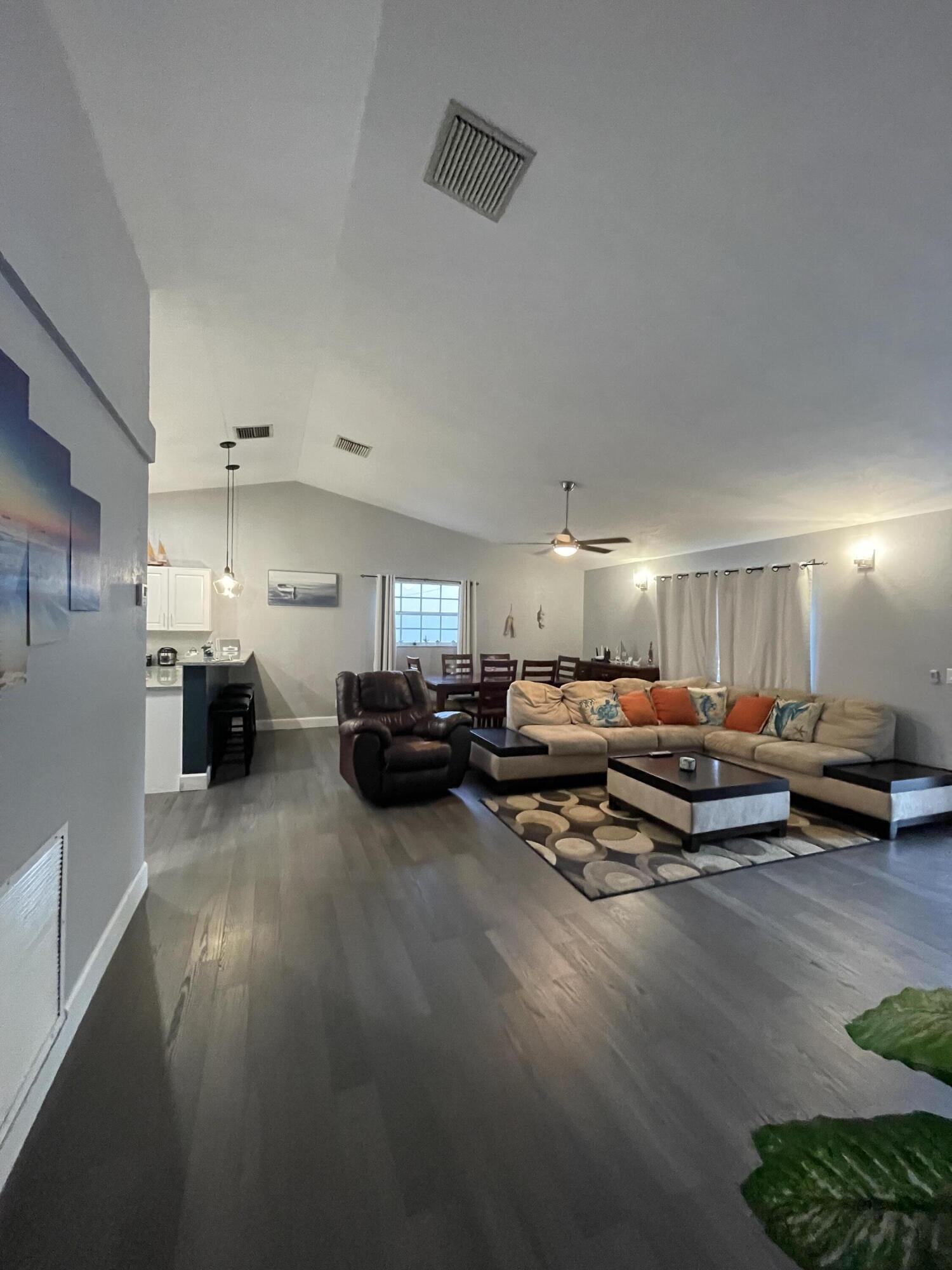 111 1st Street Property Photo 16